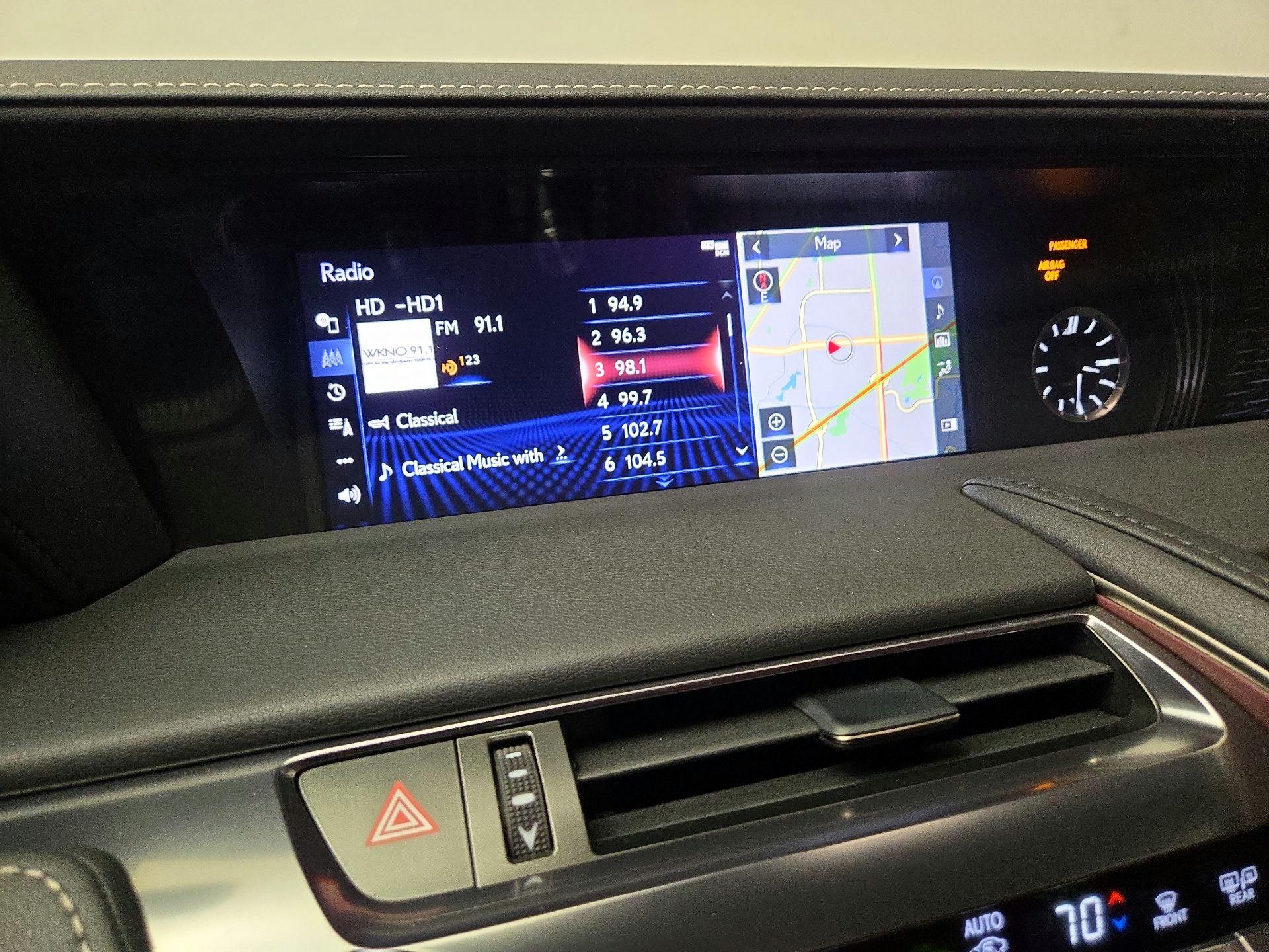 Thumbnail: 2021 Lexus LC - 16