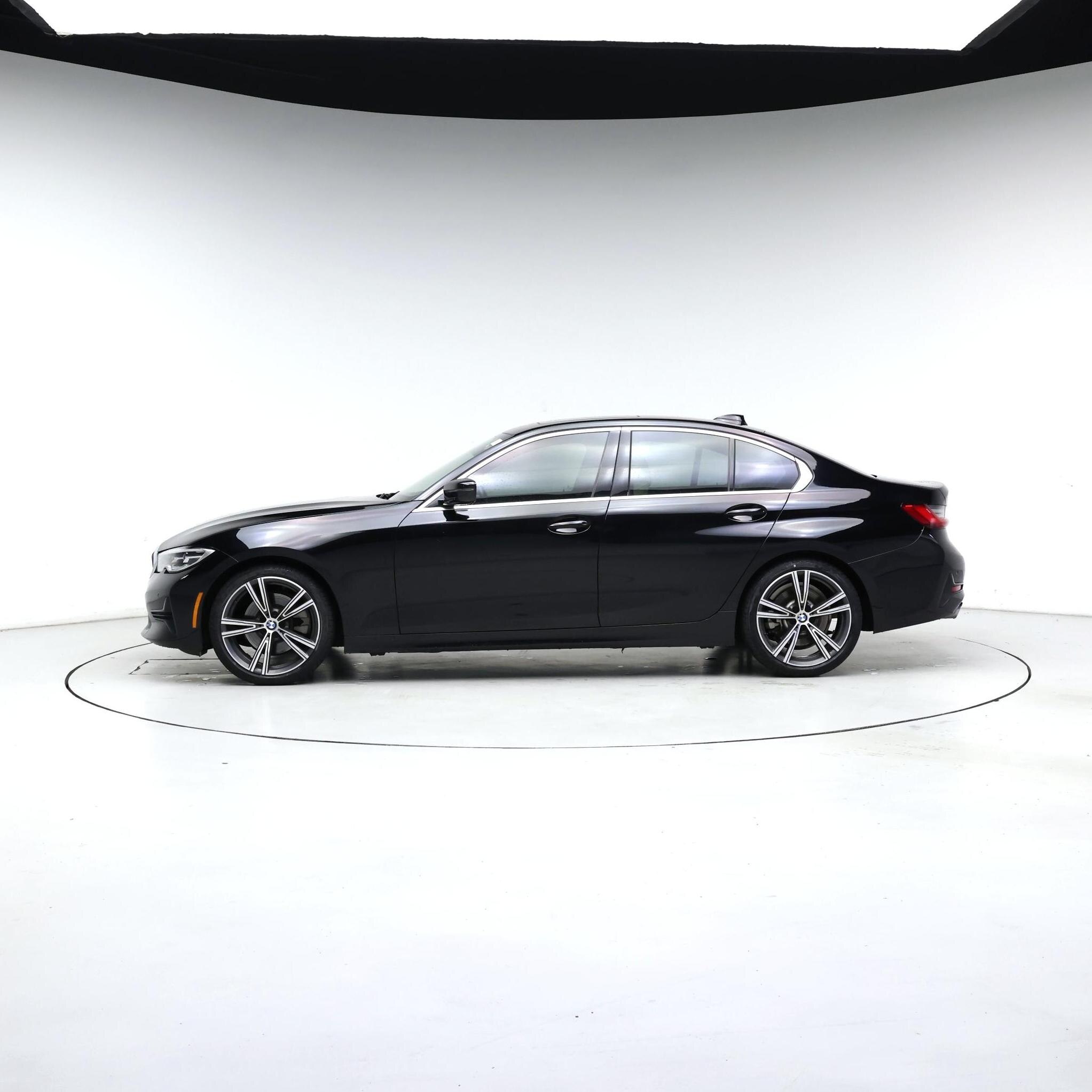 Thumbnail: 2021 BMW 3 Series - 3
