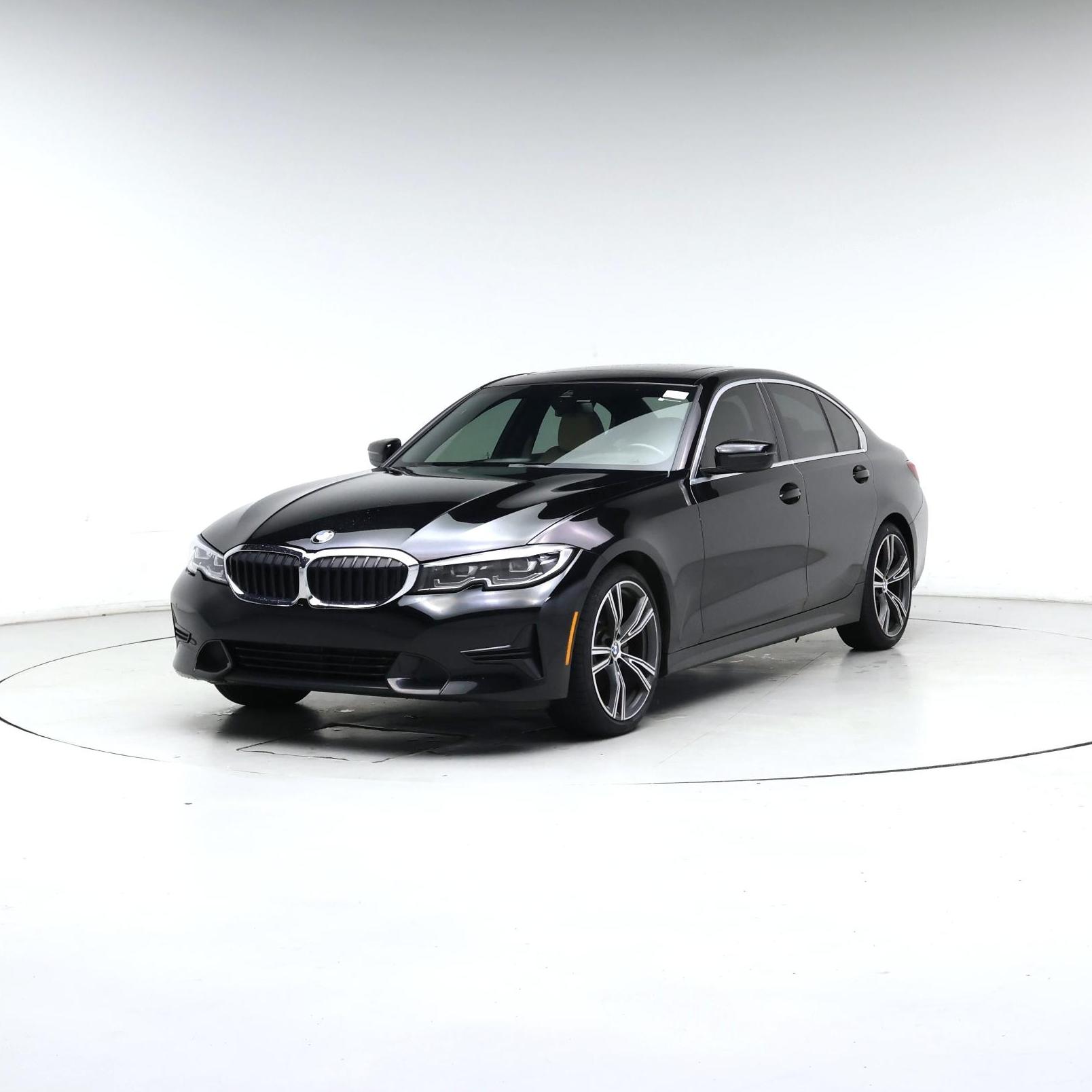 Thumbnail: 2021 BMW 3 Series - 4