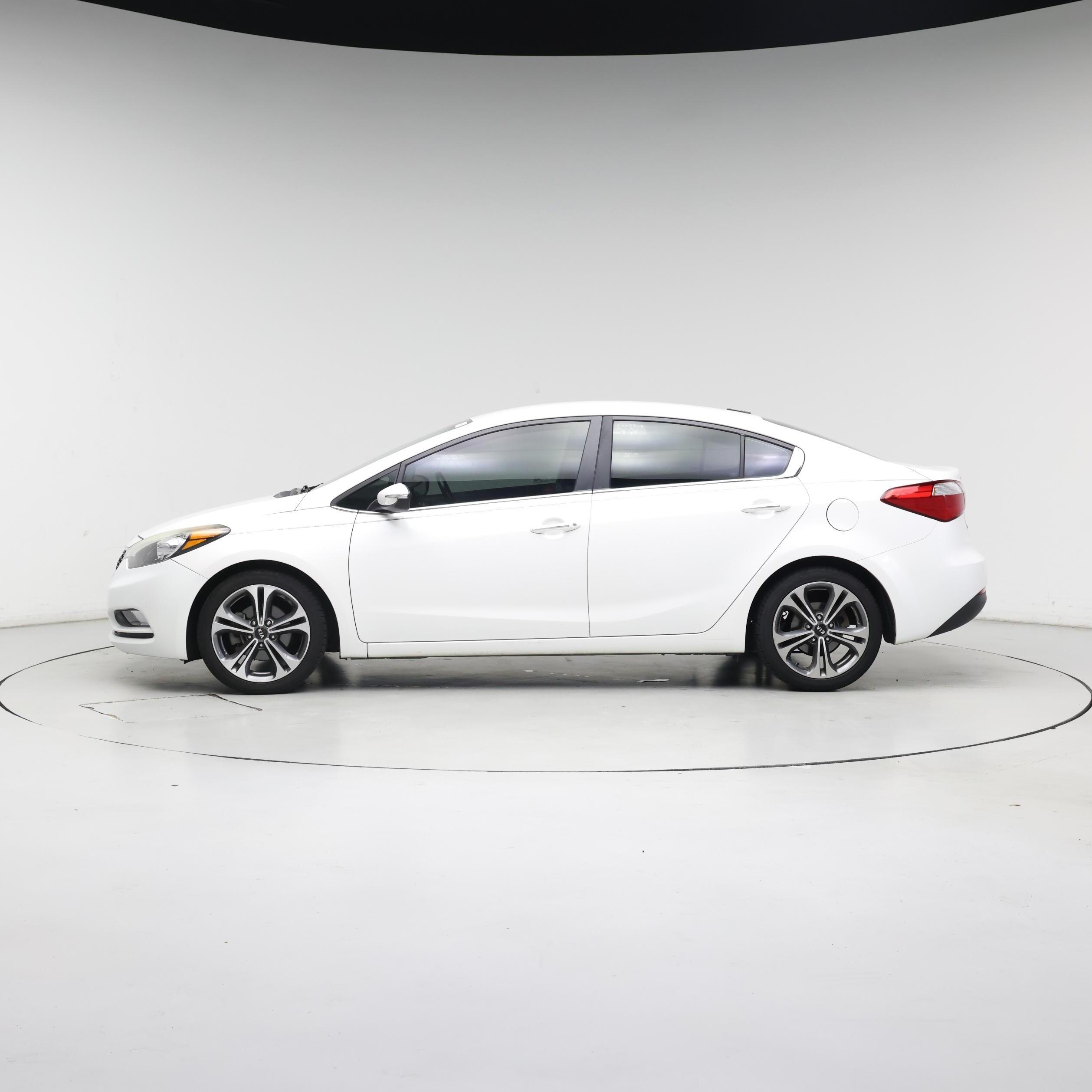Thumbnail: 2016 Kia Forte - 3