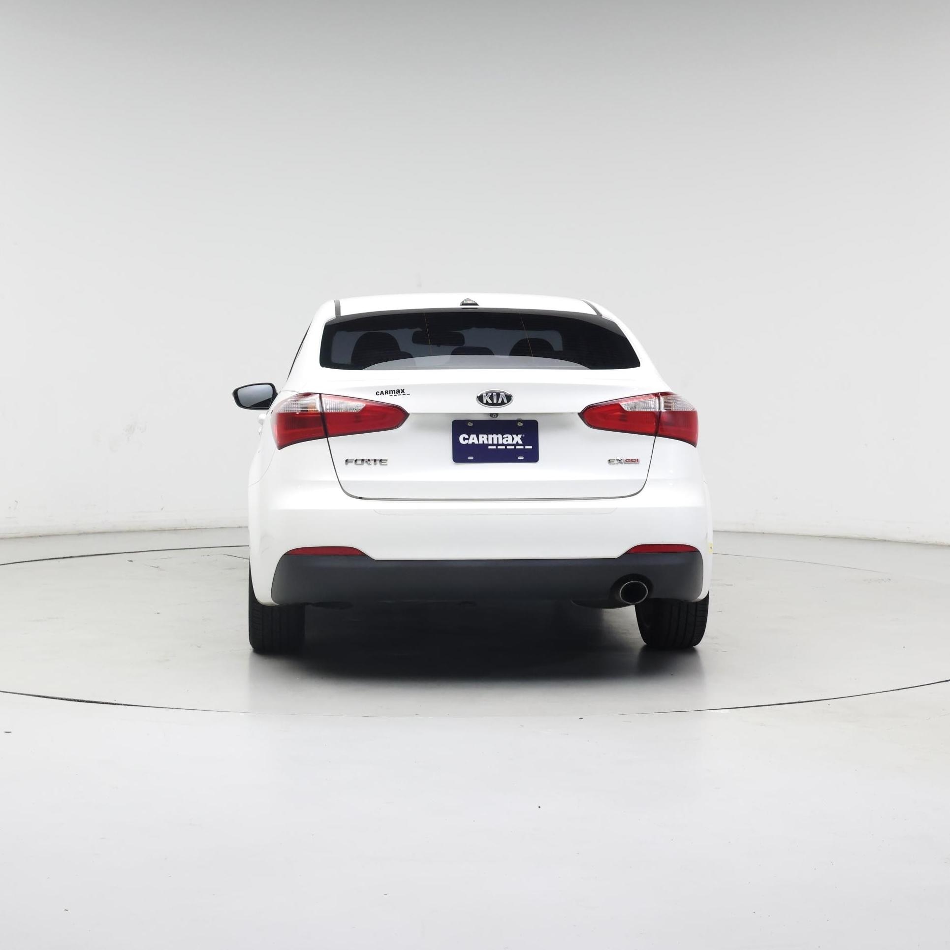 Thumbnail: 2016 Kia Forte - 6