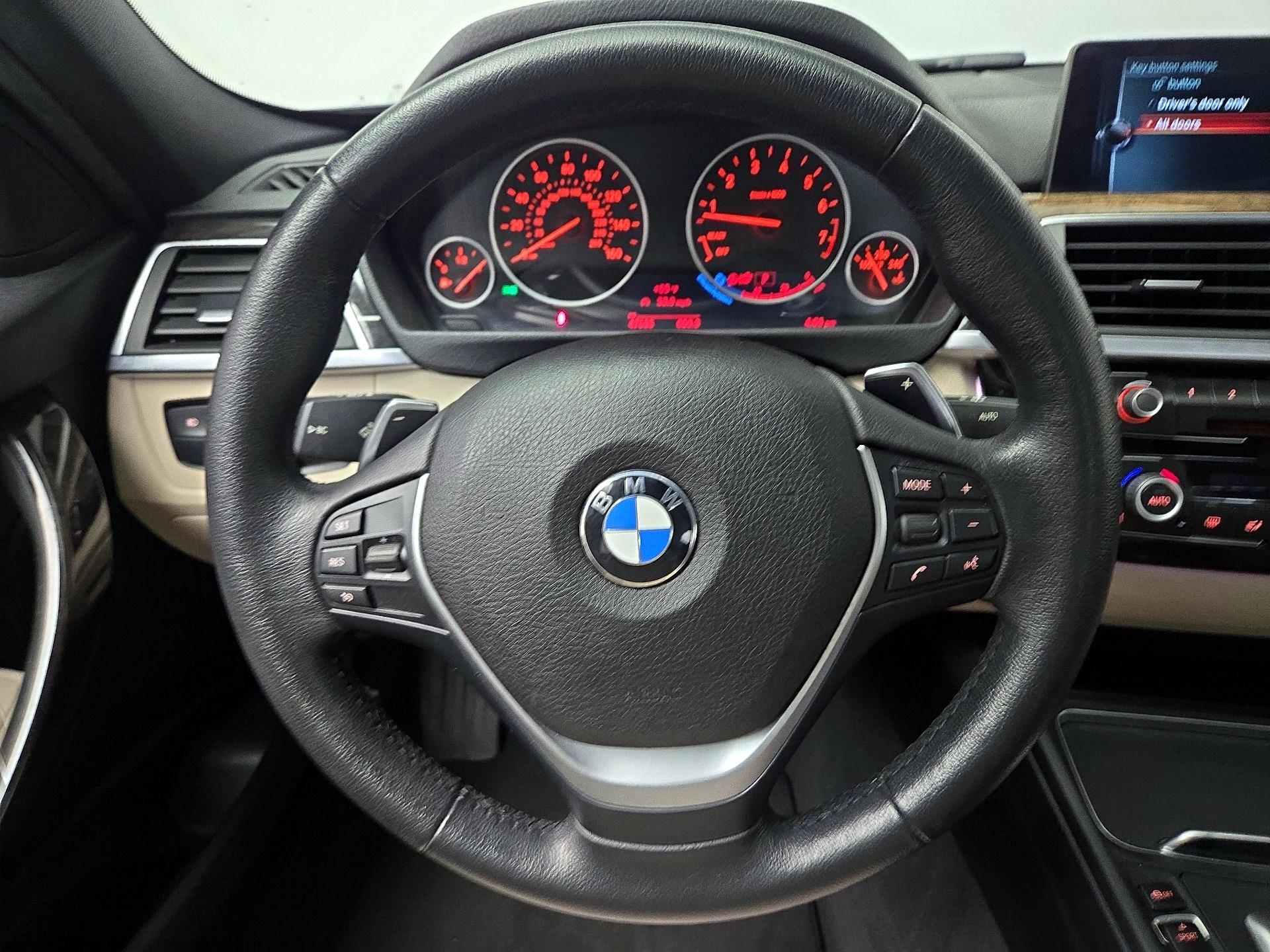 Thumbnail: 2017 BMW 3 Series - 10