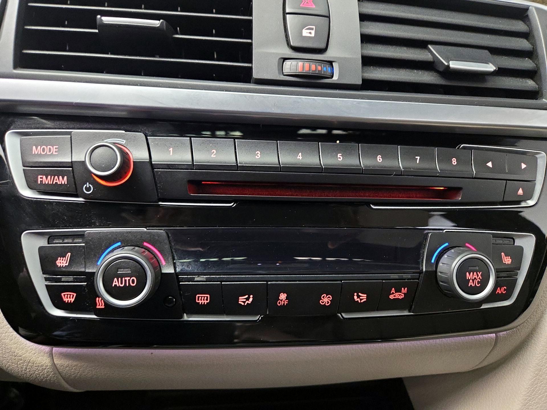 Thumbnail: 2017 BMW 3 Series - 16