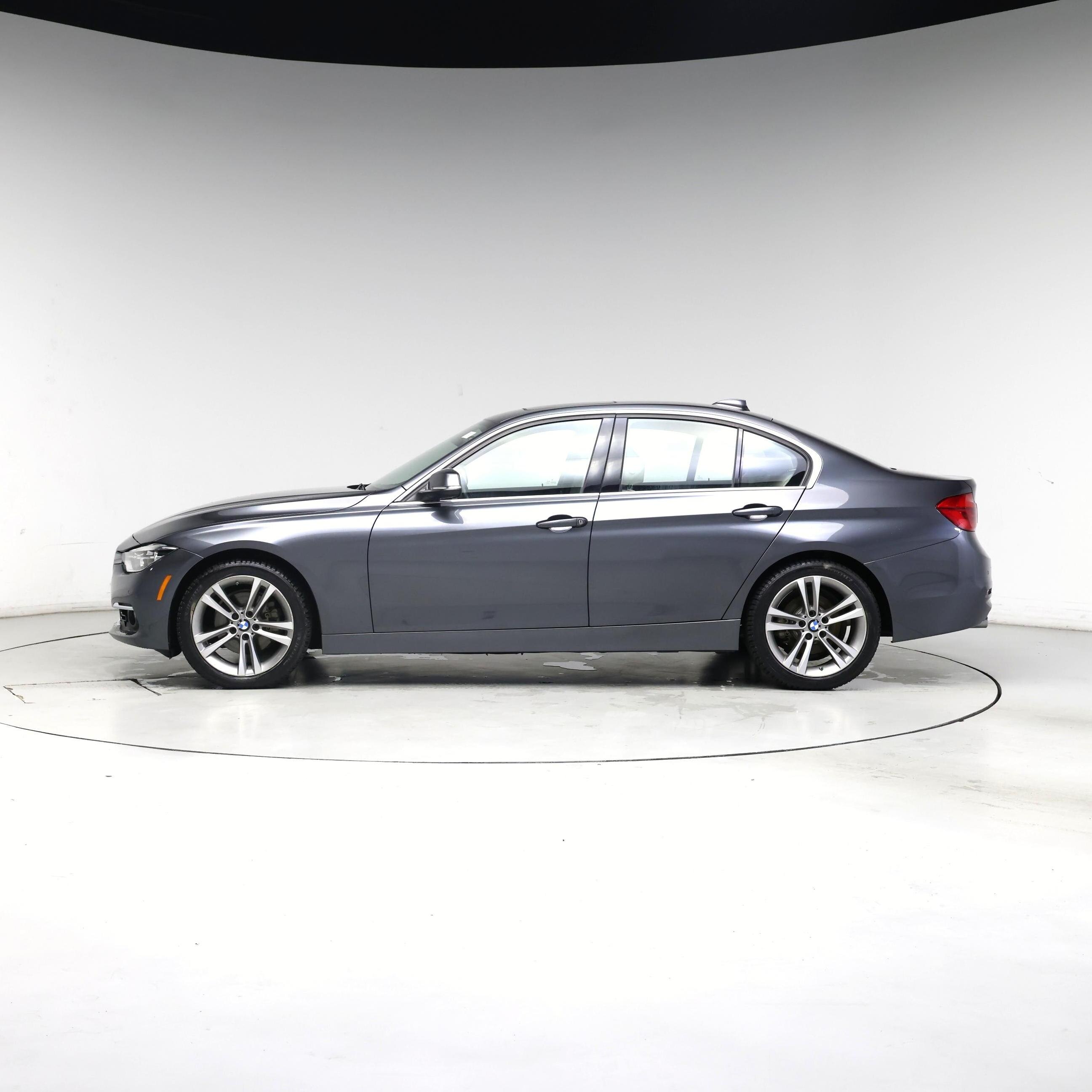 Thumbnail: 2017 BMW 3 Series - 3