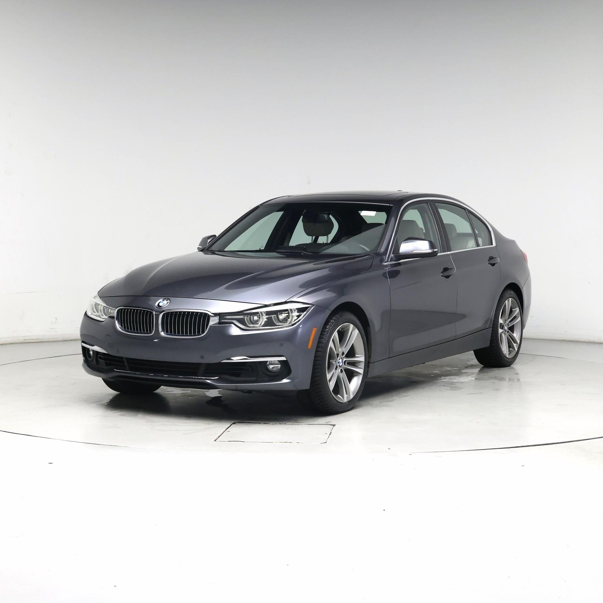 Thumbnail: 2017 BMW 3 Series - 4