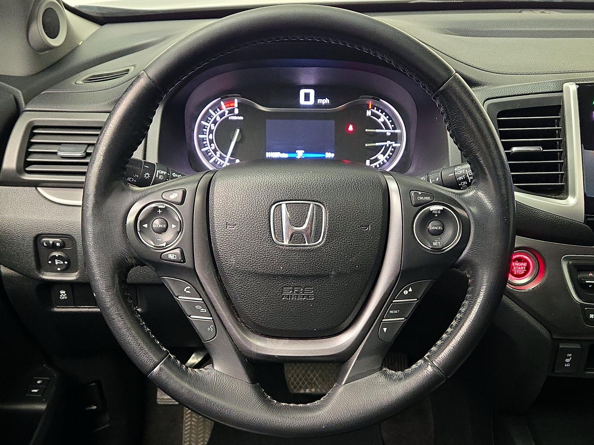 Thumbnail: 2016 Honda Pilot - 10