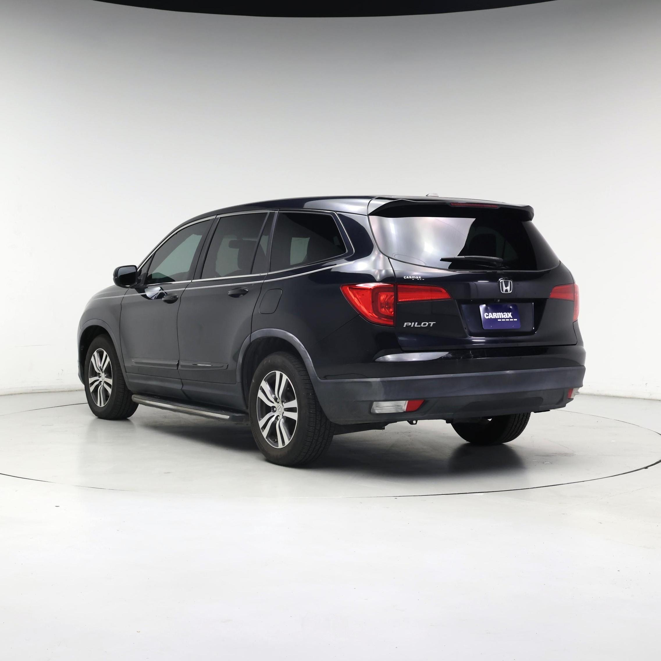 Thumbnail: 2016 Honda Pilot - 2