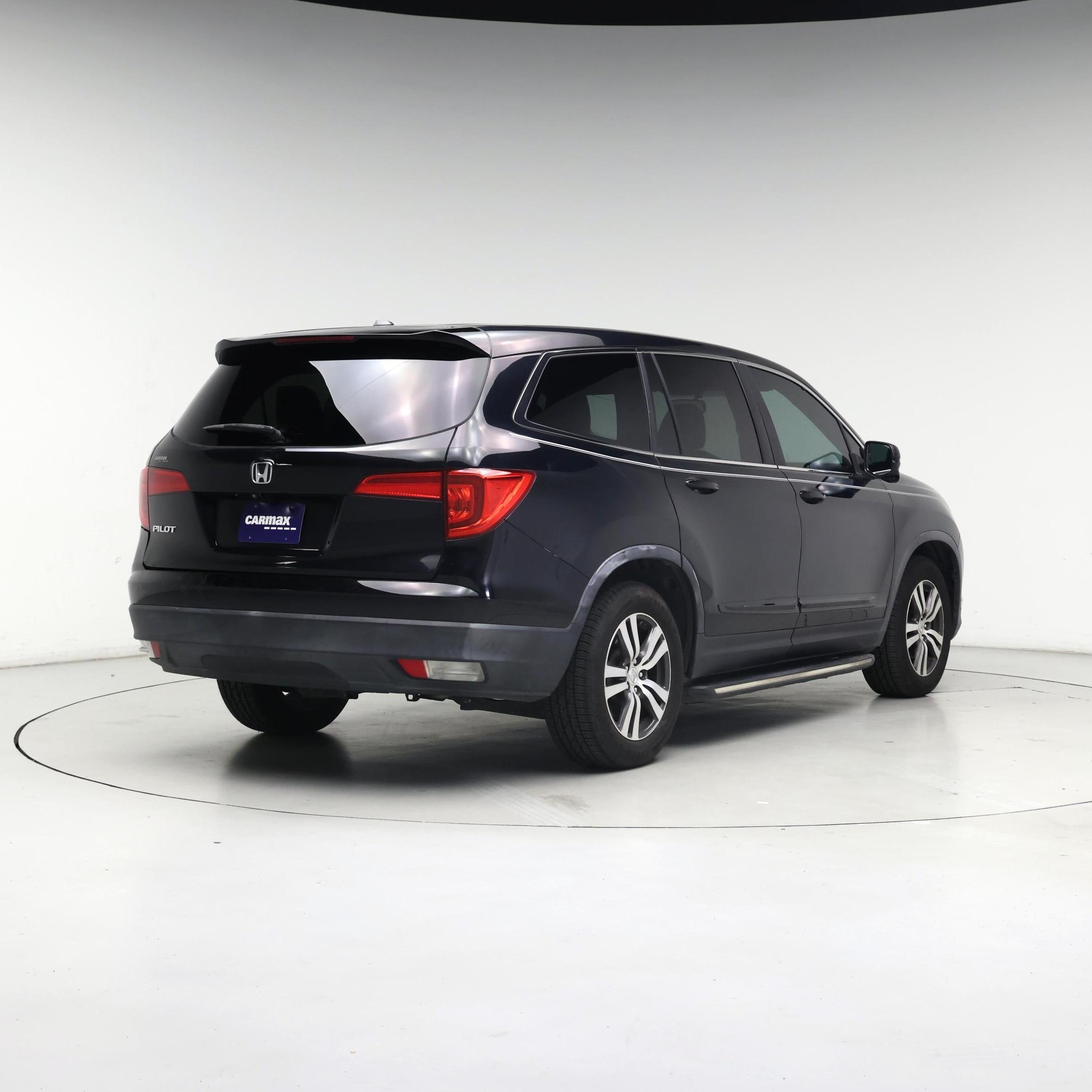 Thumbnail: 2016 Honda Pilot - 8