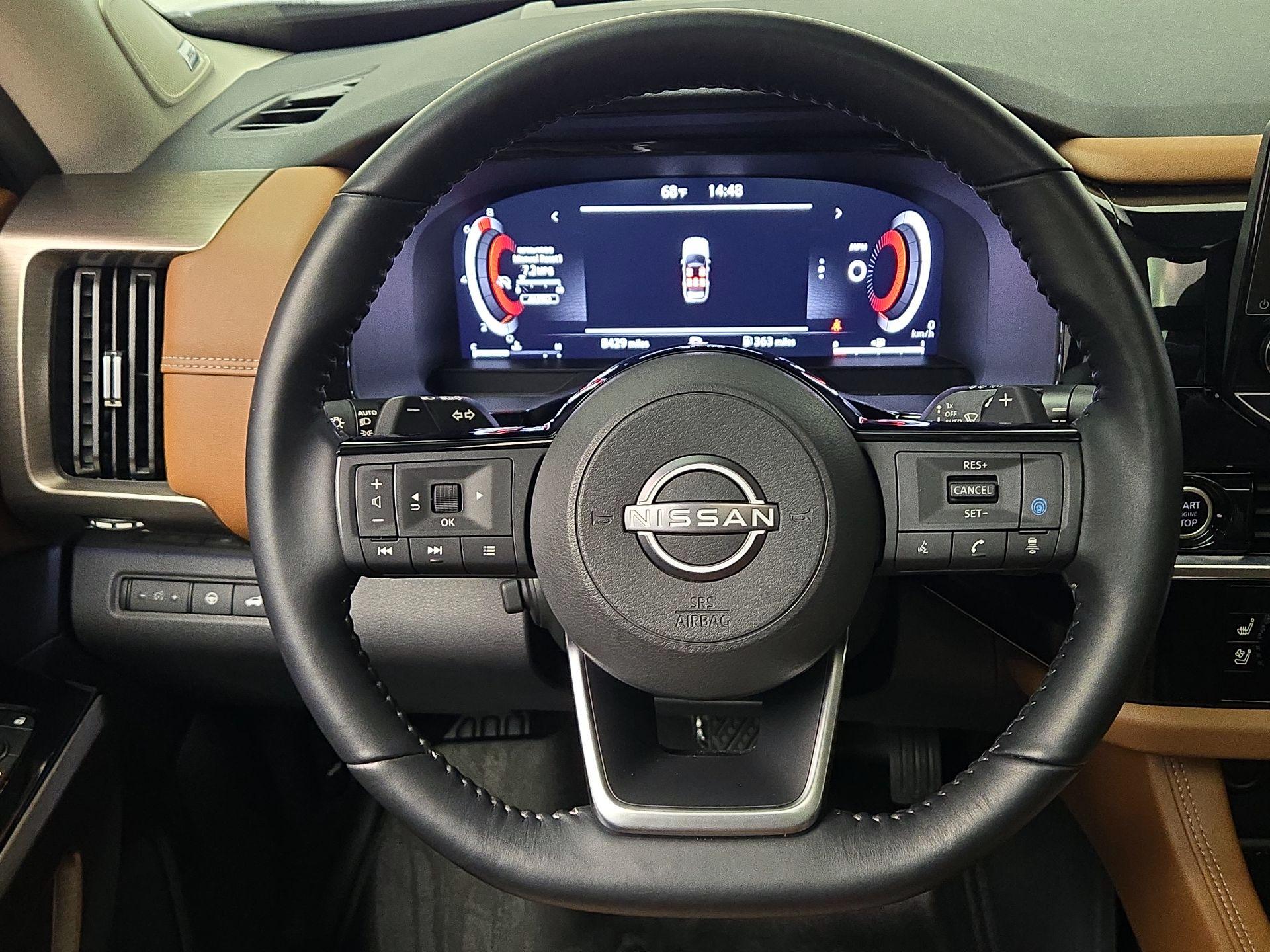 Thumbnail: 2023 Nissan Pathfinder - 10