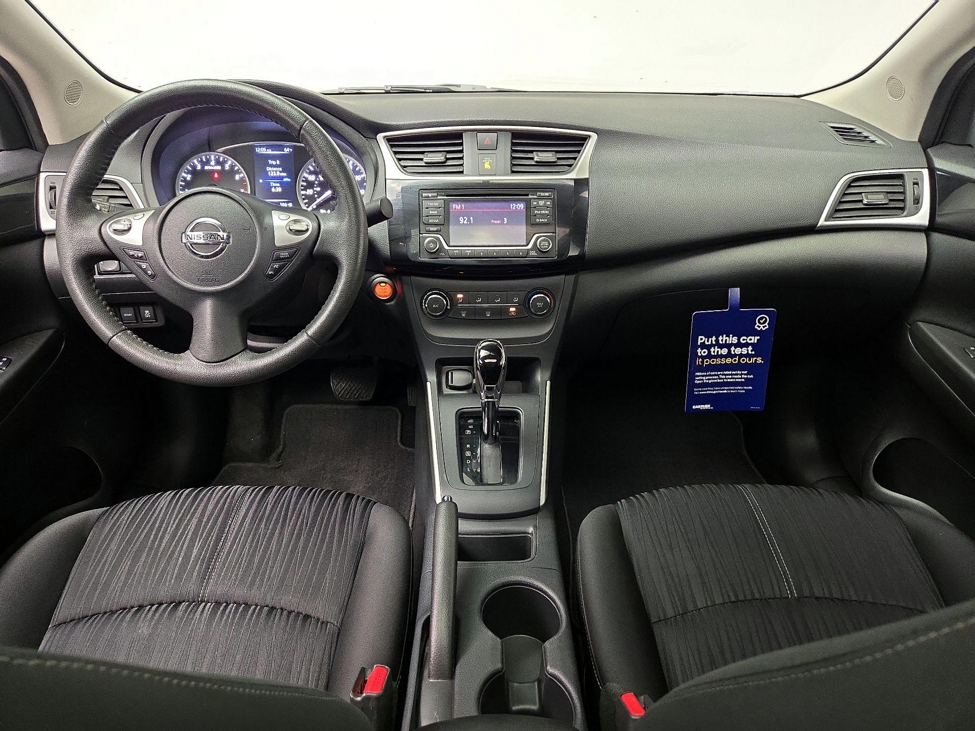 Thumbnail: 2017 Nissan Sentra - 9