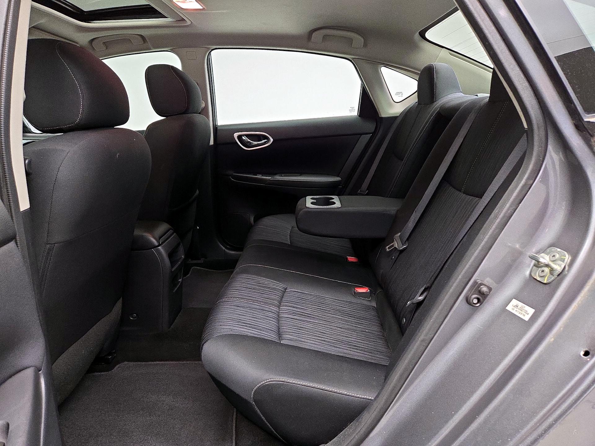 Thumbnail: 2017 Nissan Sentra - 20