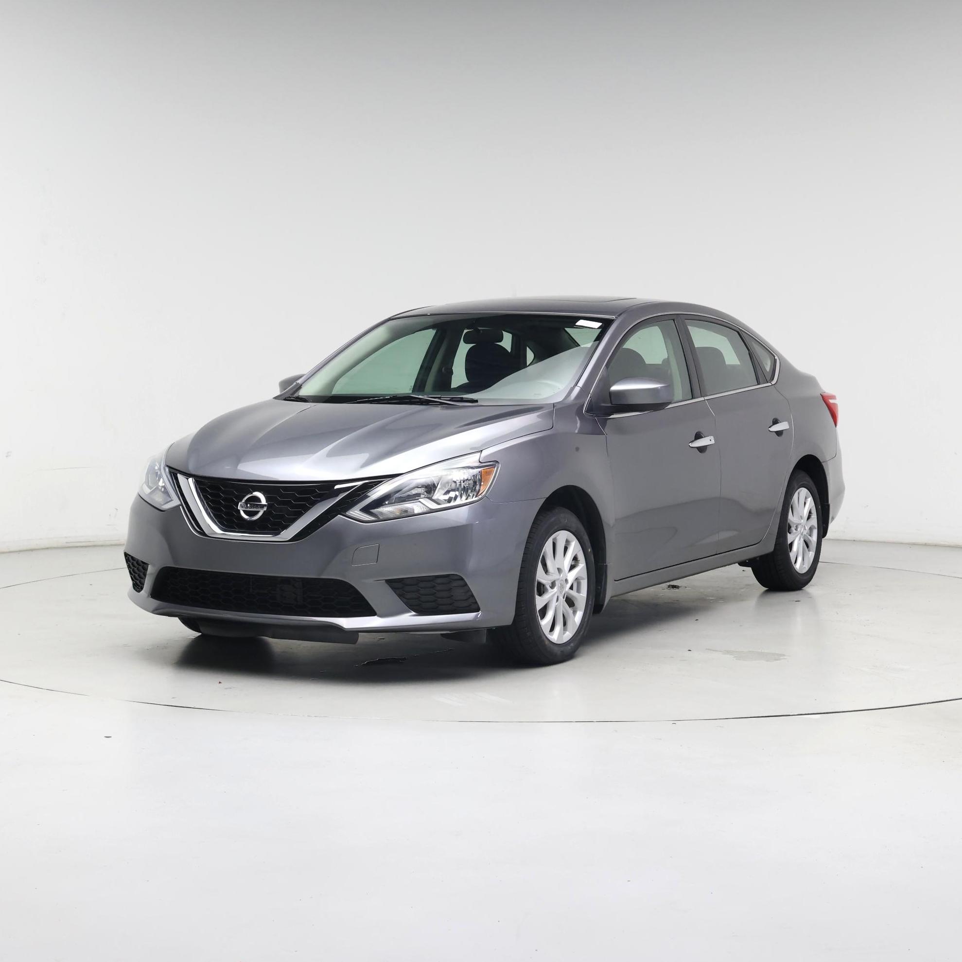 Thumbnail: 2017 Nissan Sentra - 4