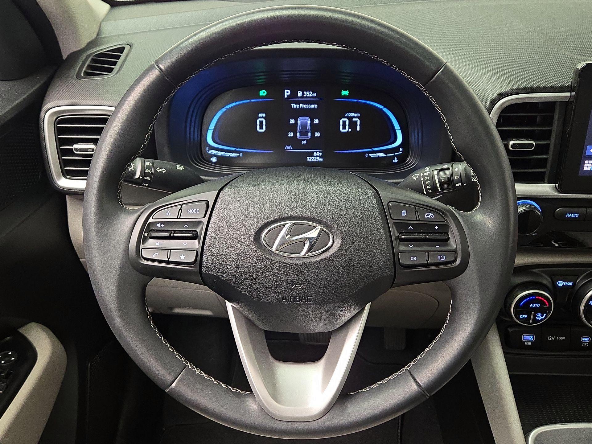 Thumbnail: 2024 Hyundai Venue - 10