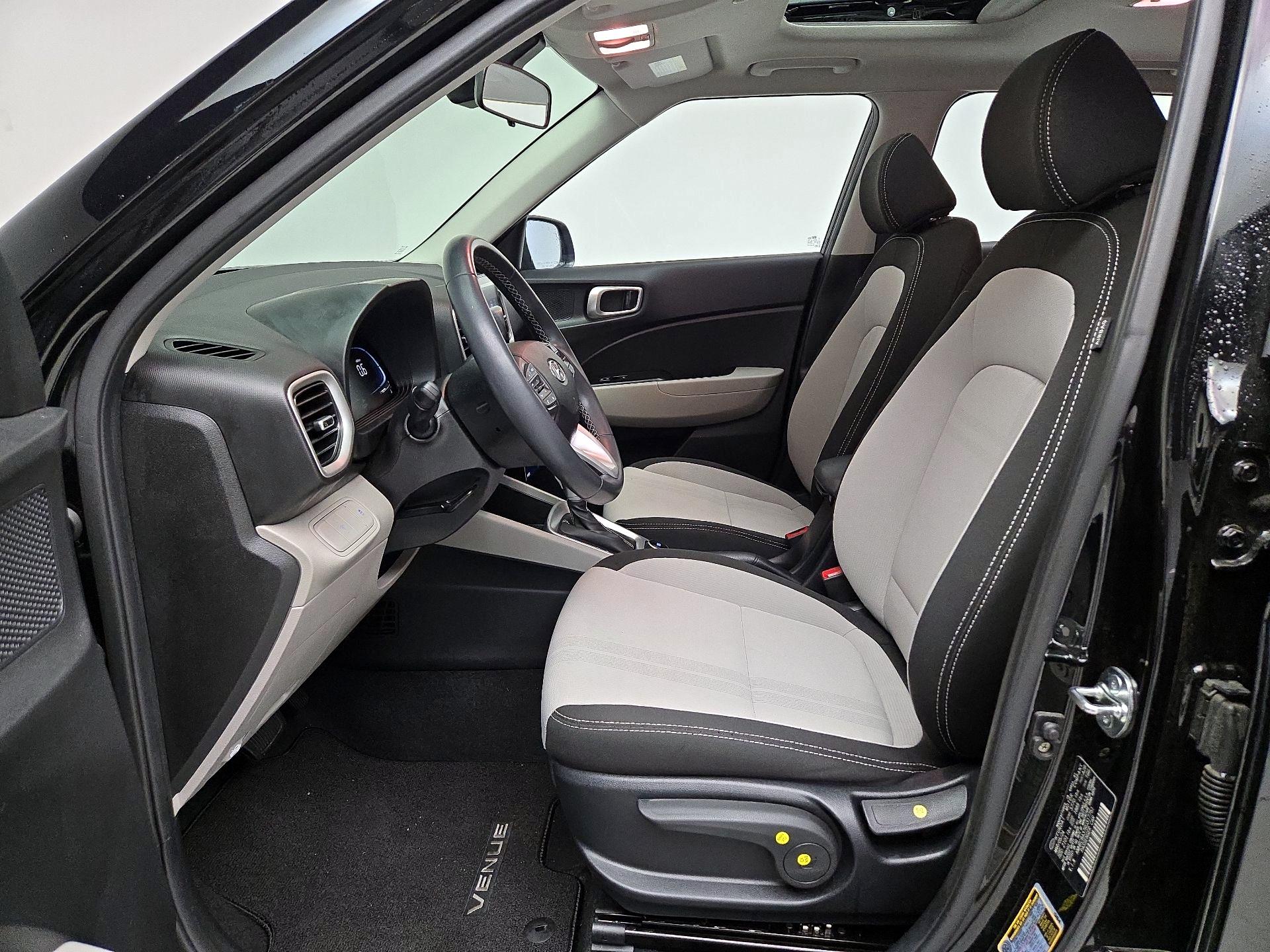 Thumbnail: 2024 Hyundai Venue - 11