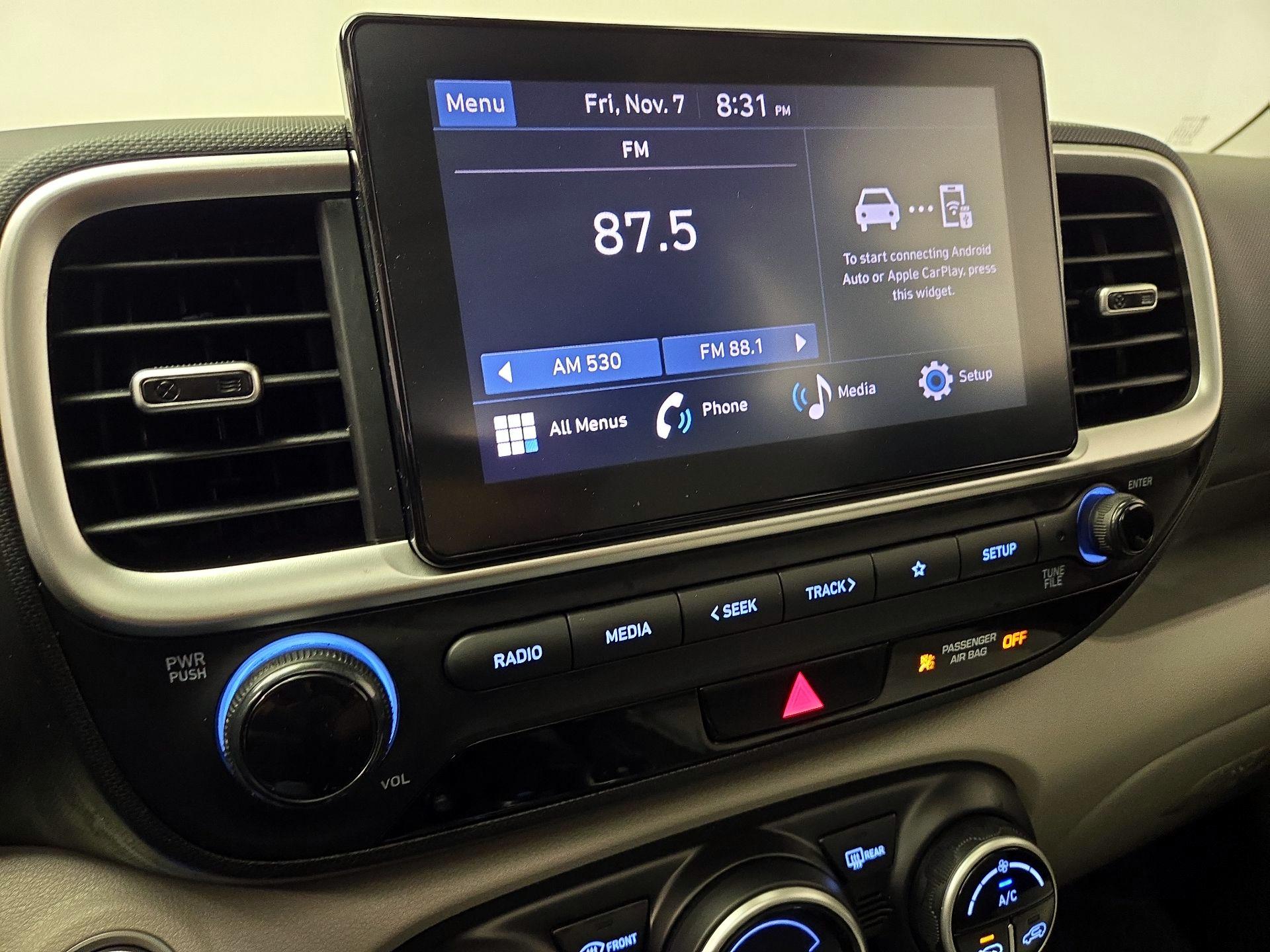 Thumbnail: 2024 Hyundai Venue - 15