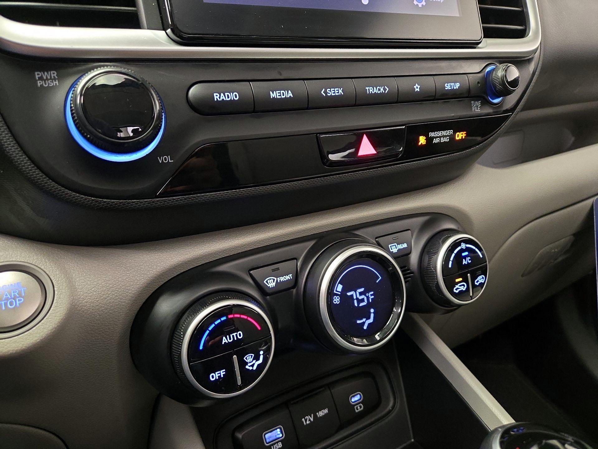 Thumbnail: 2024 Hyundai Venue - 16