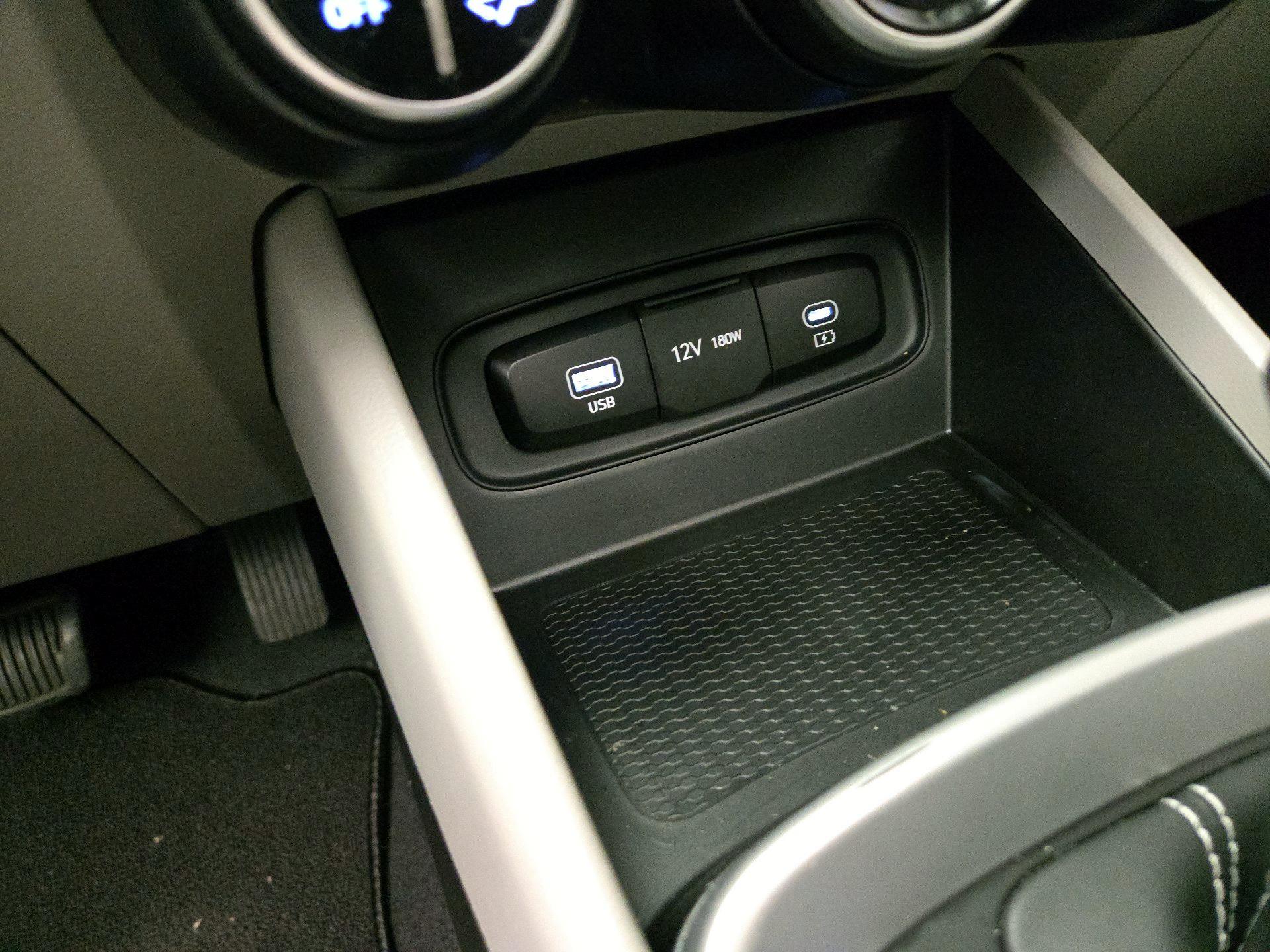 Thumbnail: 2024 Hyundai Venue - 18