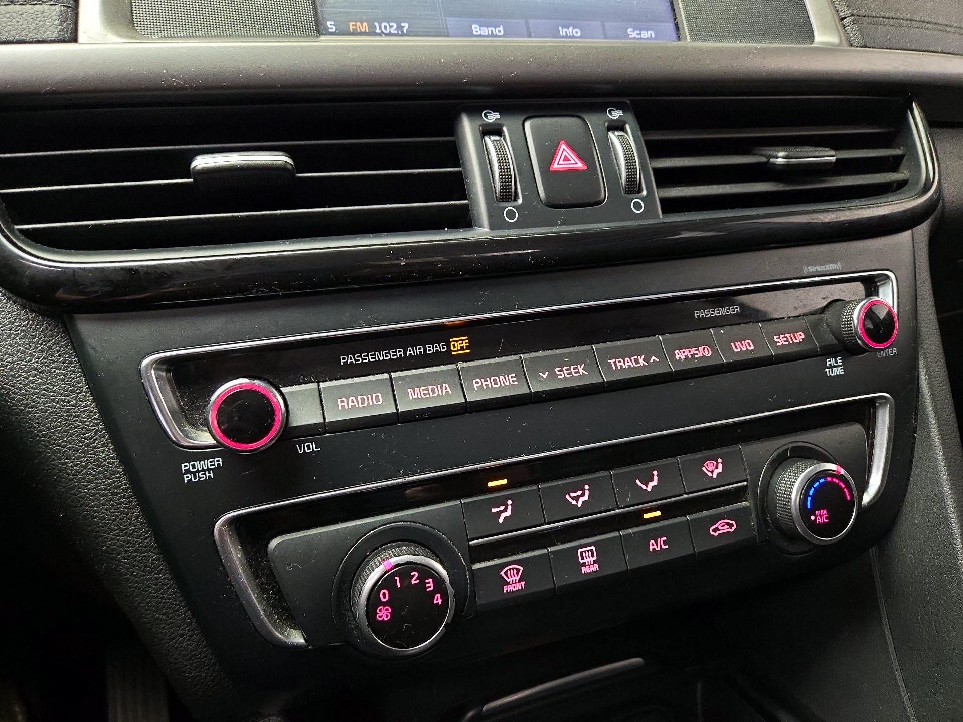 Thumbnail: 2018 Kia Optima - 16