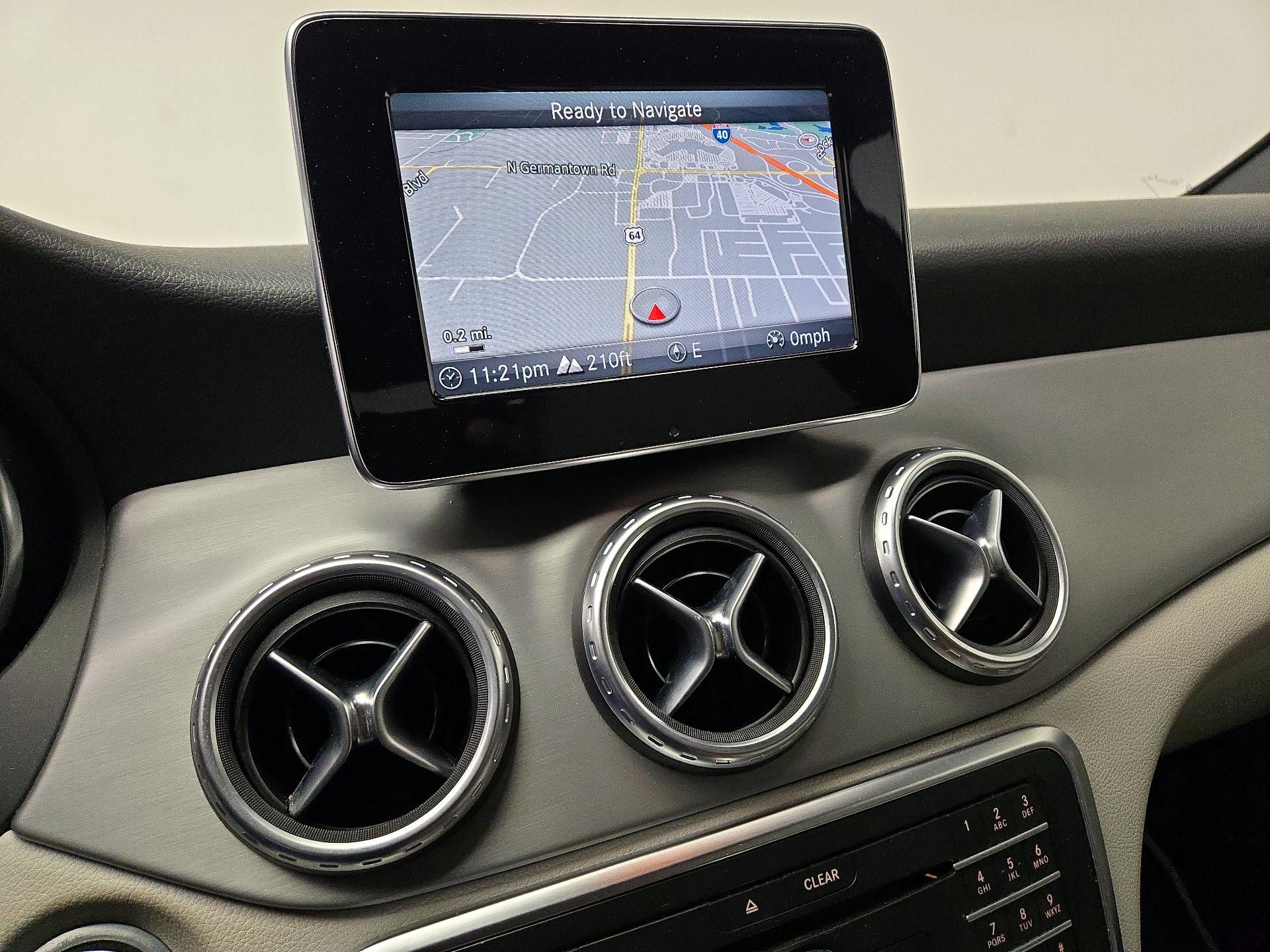 Thumbnail: 2016 Mercedes-Benz GLA - 14