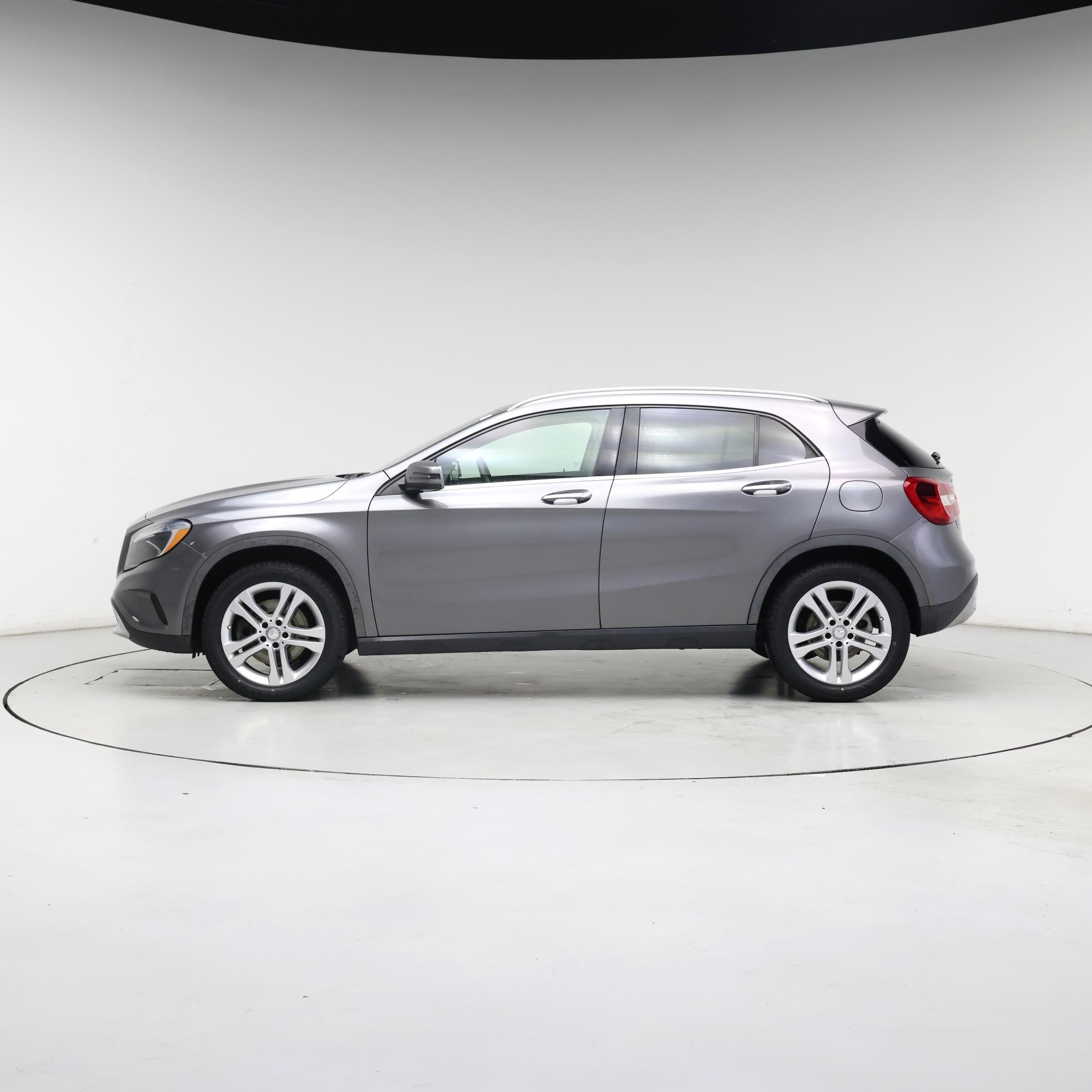 Thumbnail: 2016 Mercedes-Benz GLA - 3