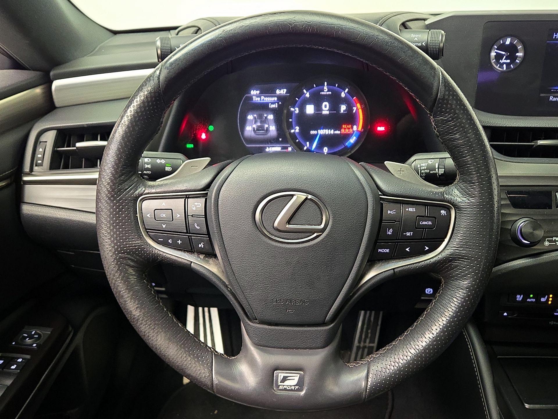 Thumbnail: 2019 Lexus ES - 10