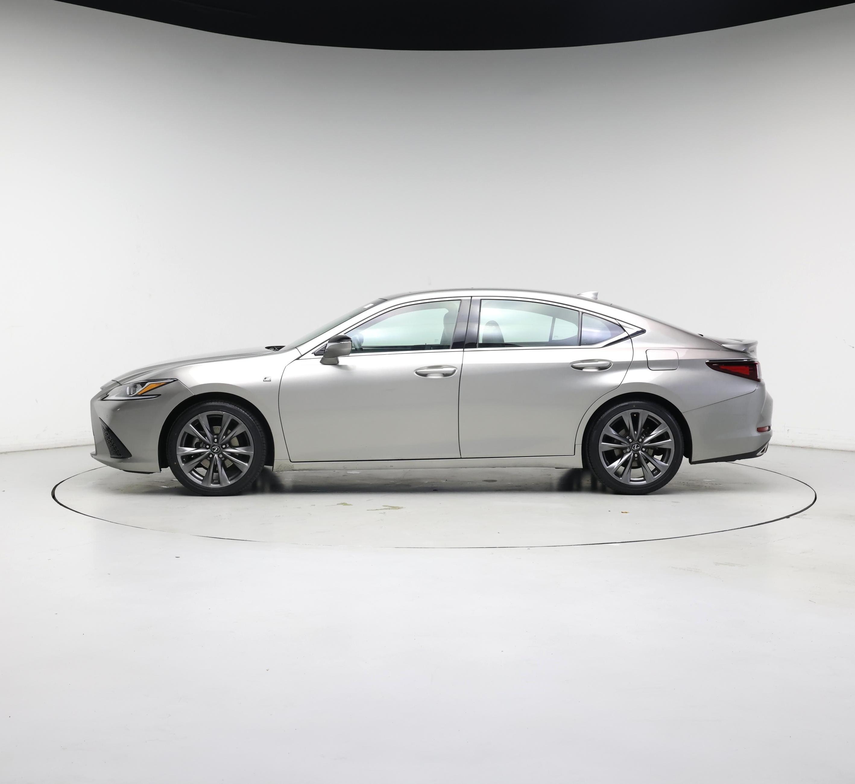 Thumbnail: 2019 Lexus ES - 3