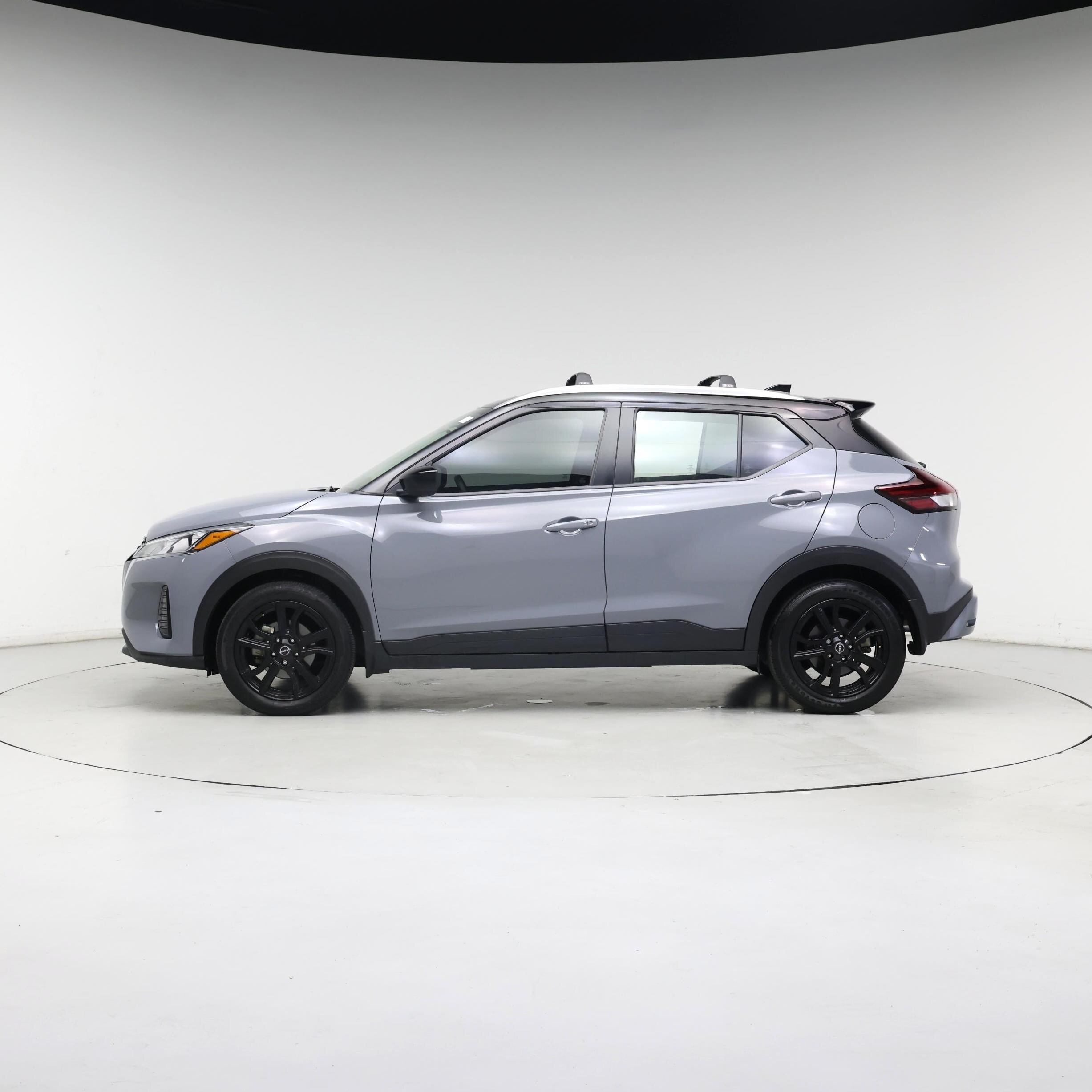 Thumbnail: 2022 Nissan Kicks - 3