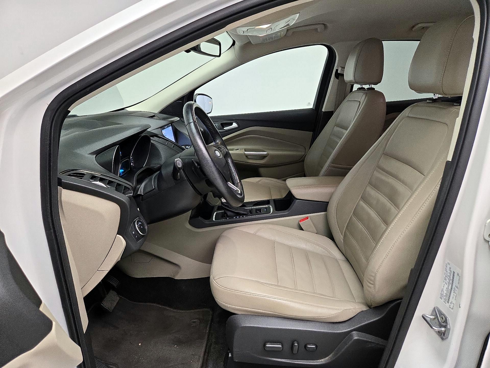 Thumbnail: 2017 Ford Escape - 11