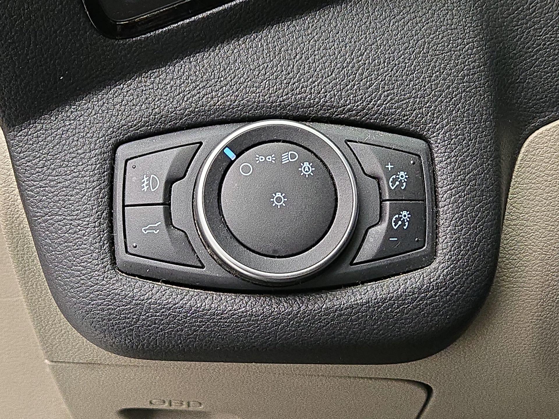 Thumbnail: 2017 Ford Escape - 13