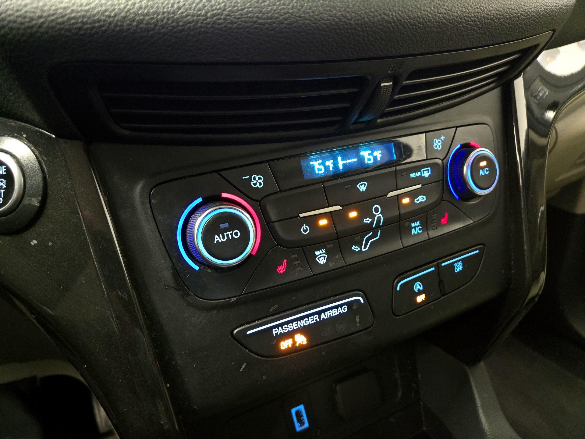 Thumbnail: 2017 Ford Escape - 17