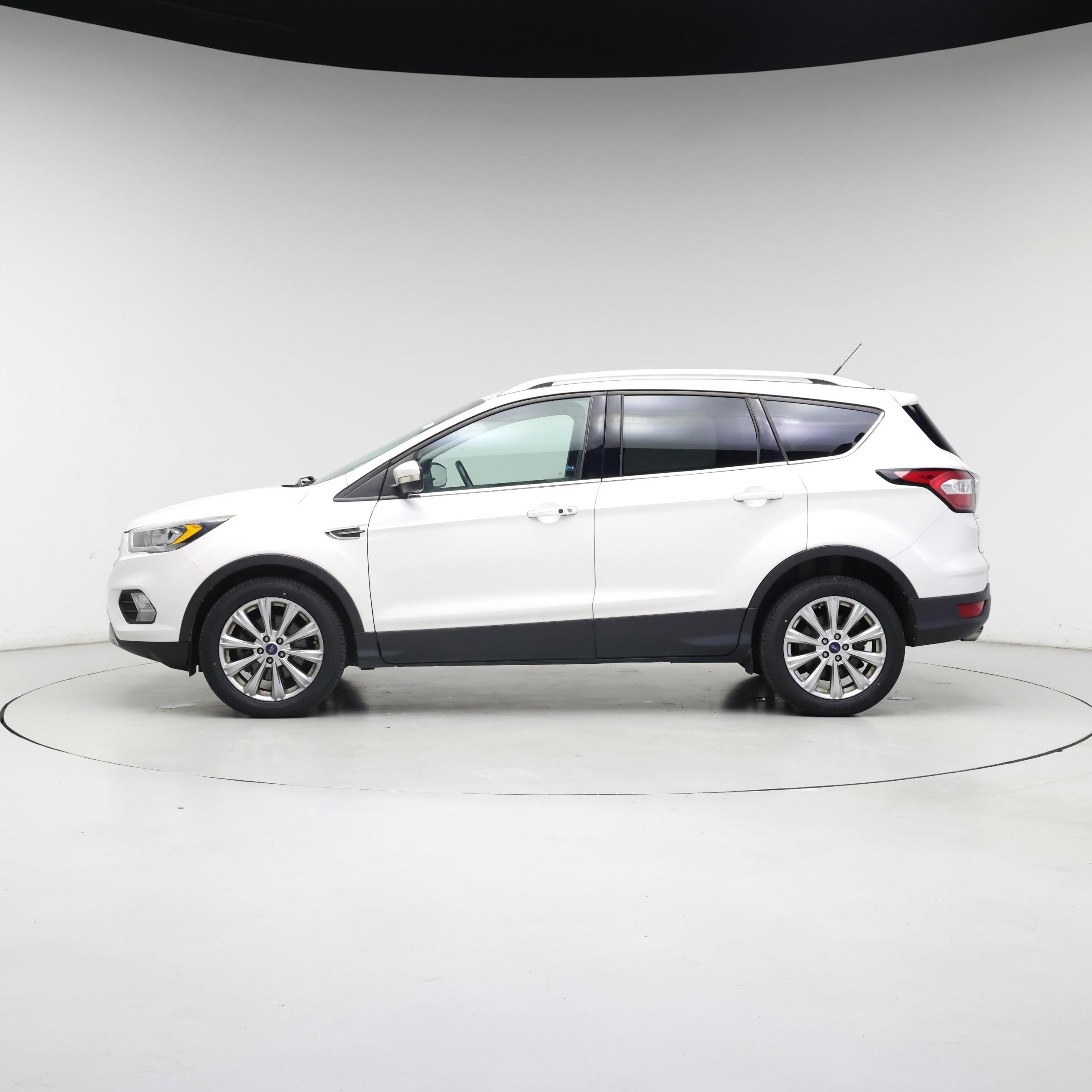 Thumbnail: 2017 Ford Escape - 3