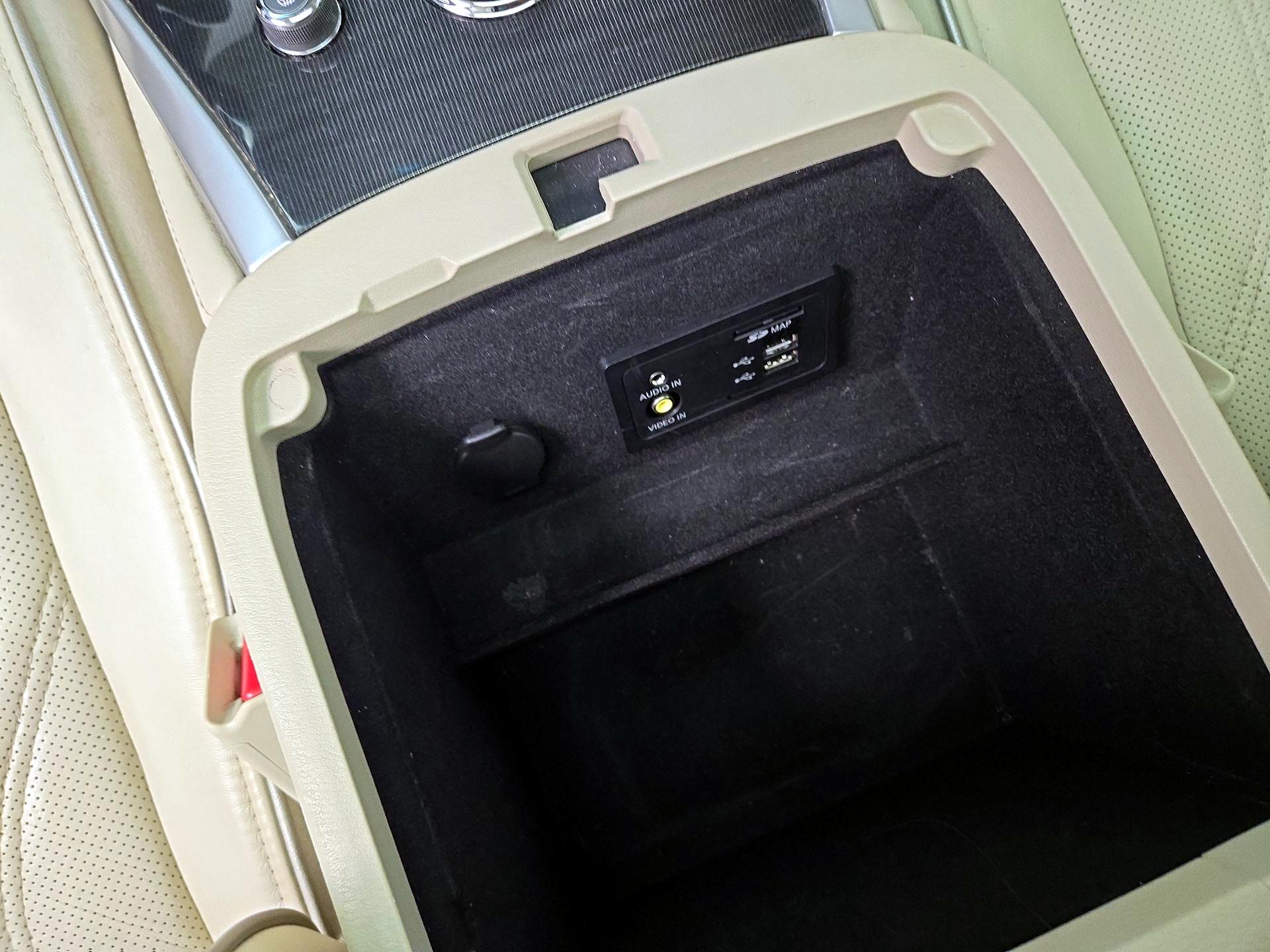 Thumbnail: 2017 INFINITI QX60 - 19