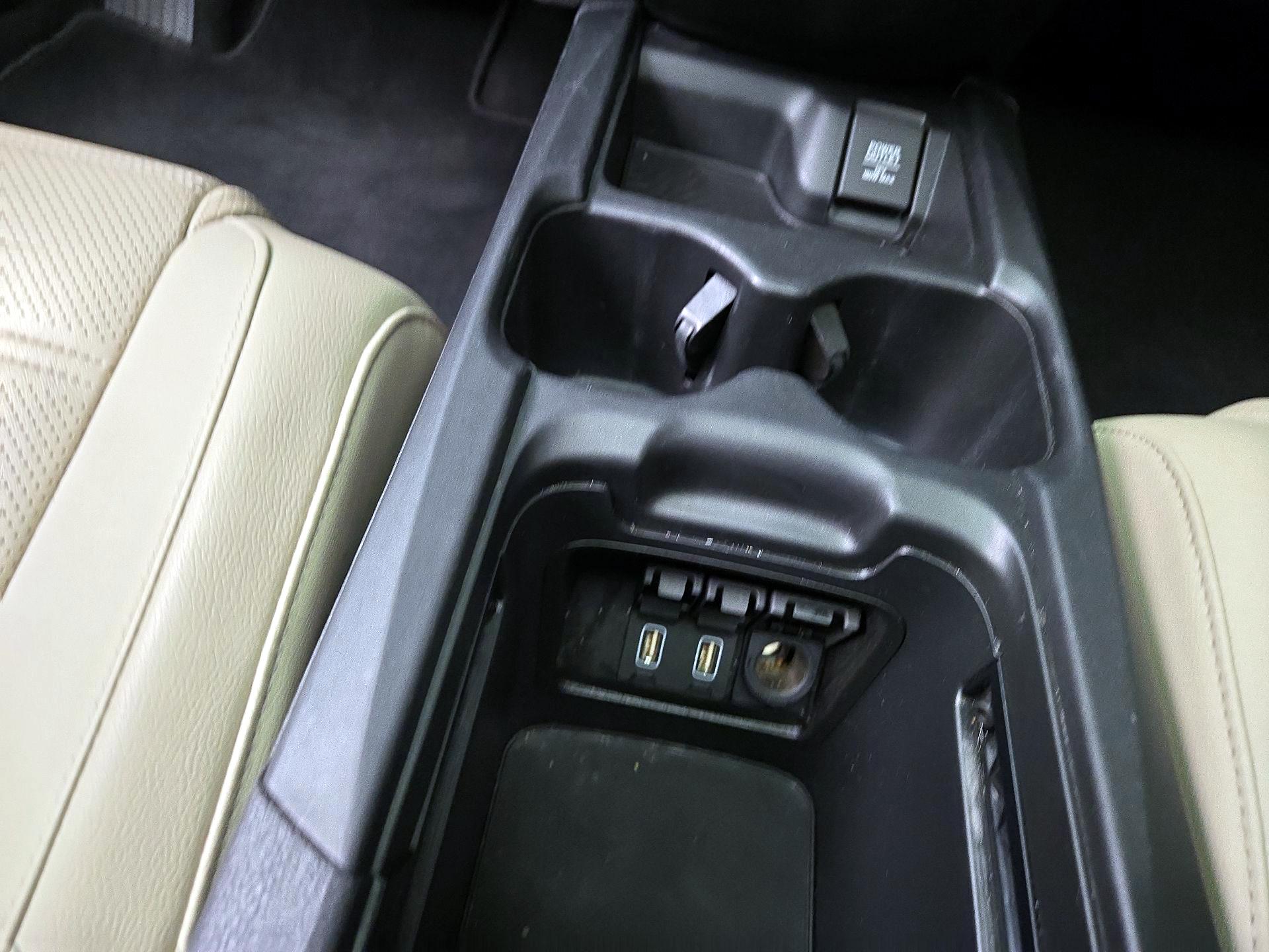 Thumbnail: 2017 Honda CR-V - 18