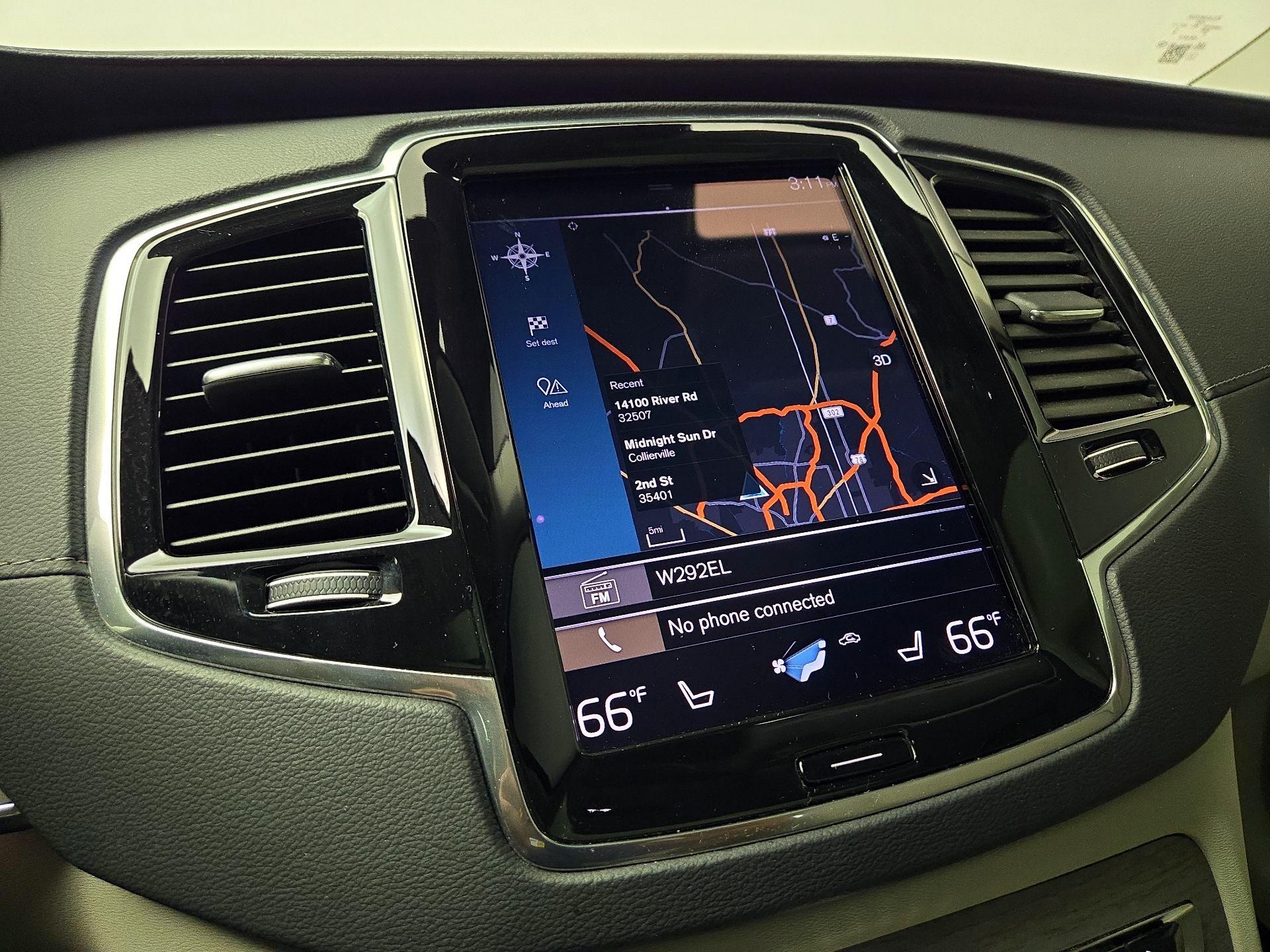 Thumbnail: 2022 Volvo XC90 - 14