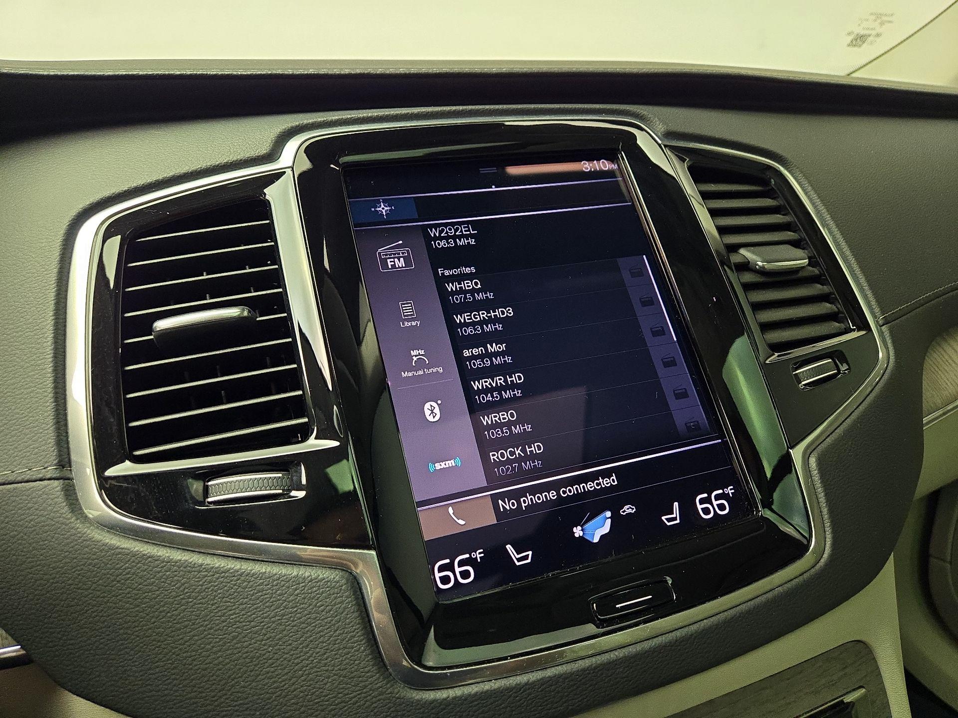 Thumbnail: 2022 Volvo XC90 - 16