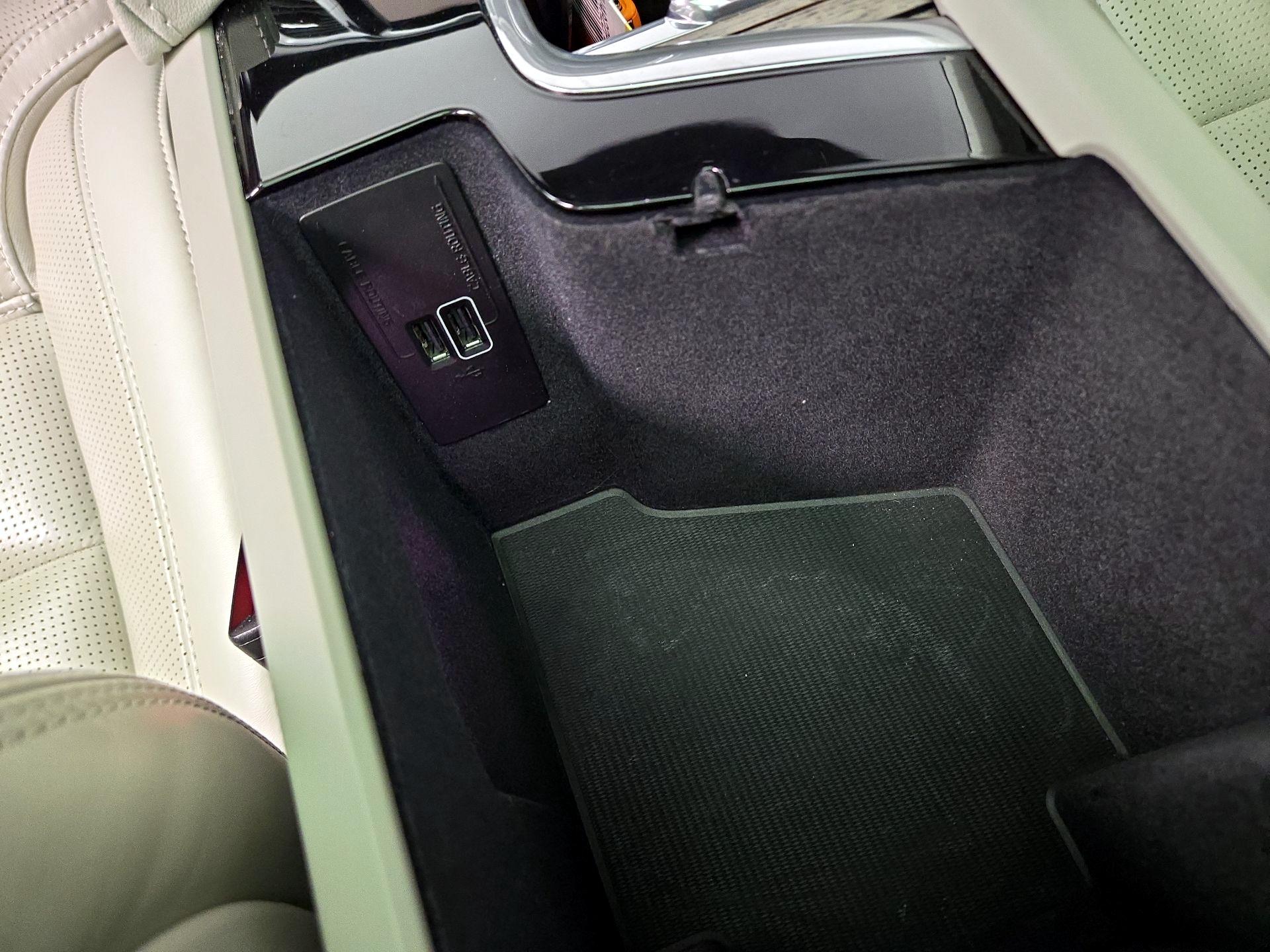 Thumbnail: 2022 Volvo XC90 - 19