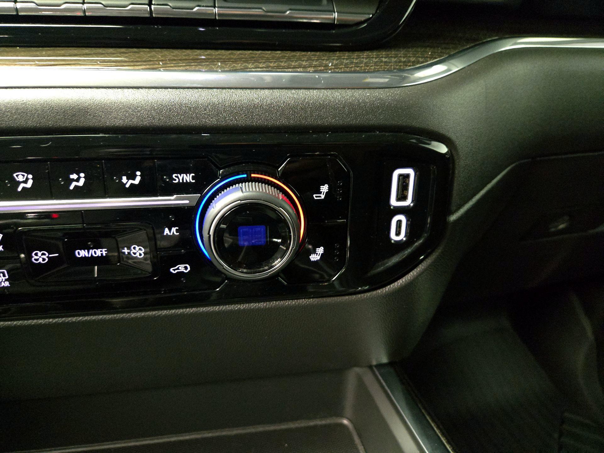 Thumbnail: 2024 Chevrolet Silverado 1500 - 18