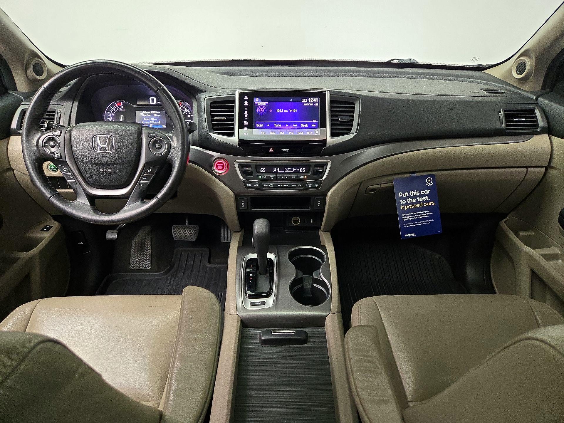 Thumbnail: 2018 Honda Pilot - 9