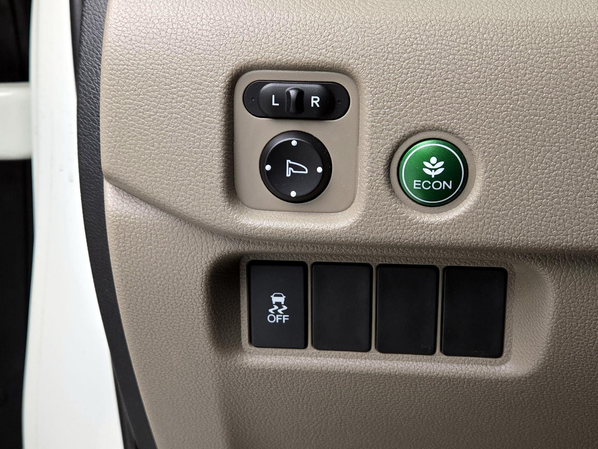 Thumbnail: 2018 Honda Pilot - 13