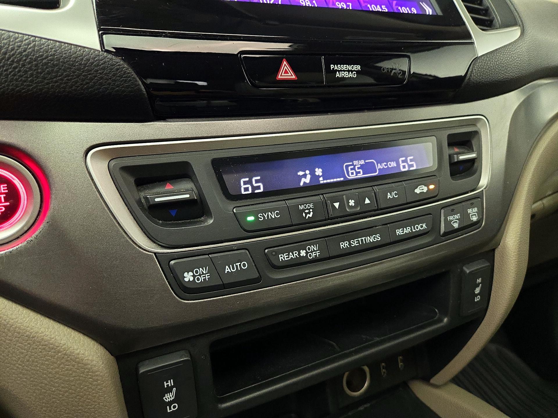 Thumbnail: 2018 Honda Pilot - 16