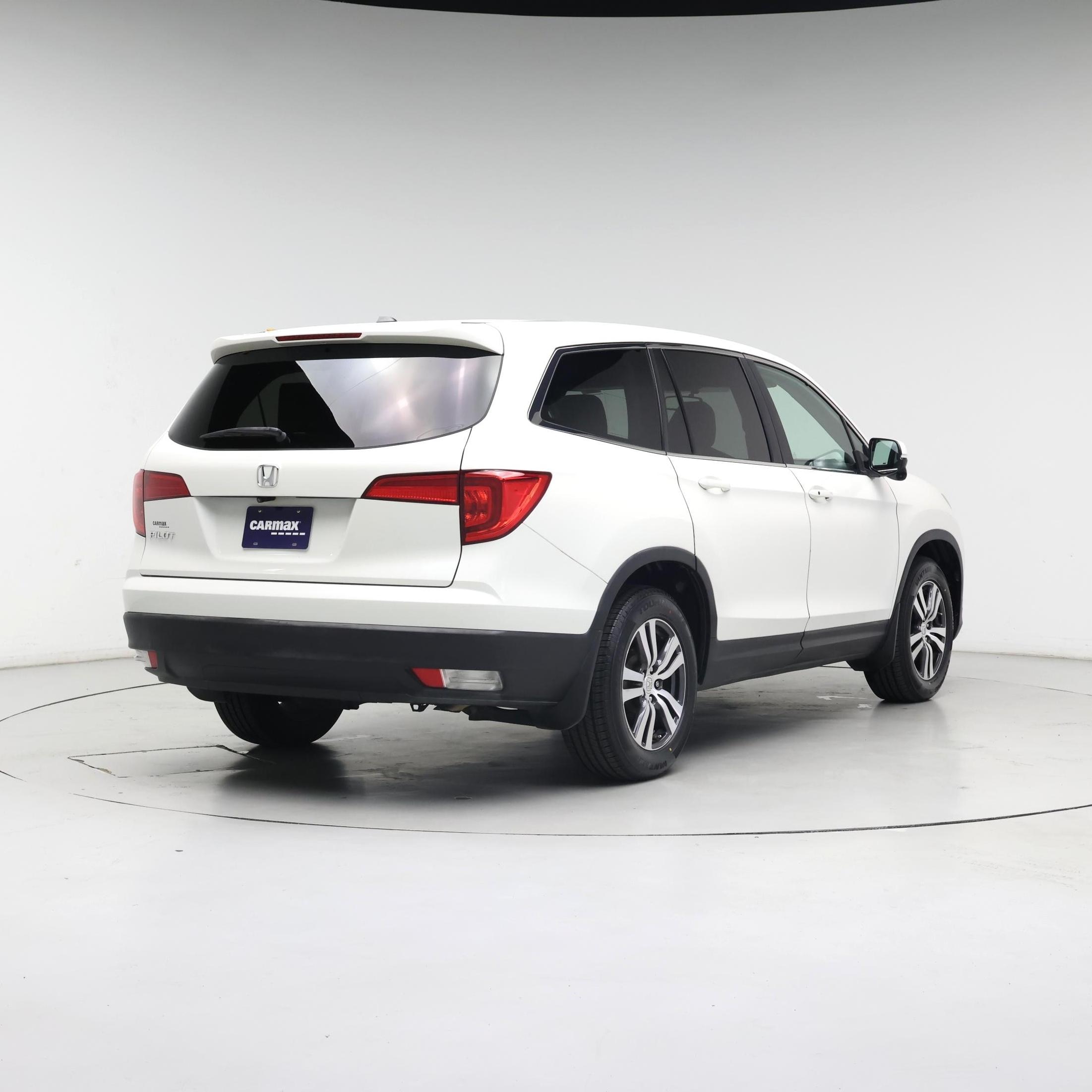 Thumbnail: 2018 Honda Pilot - 8