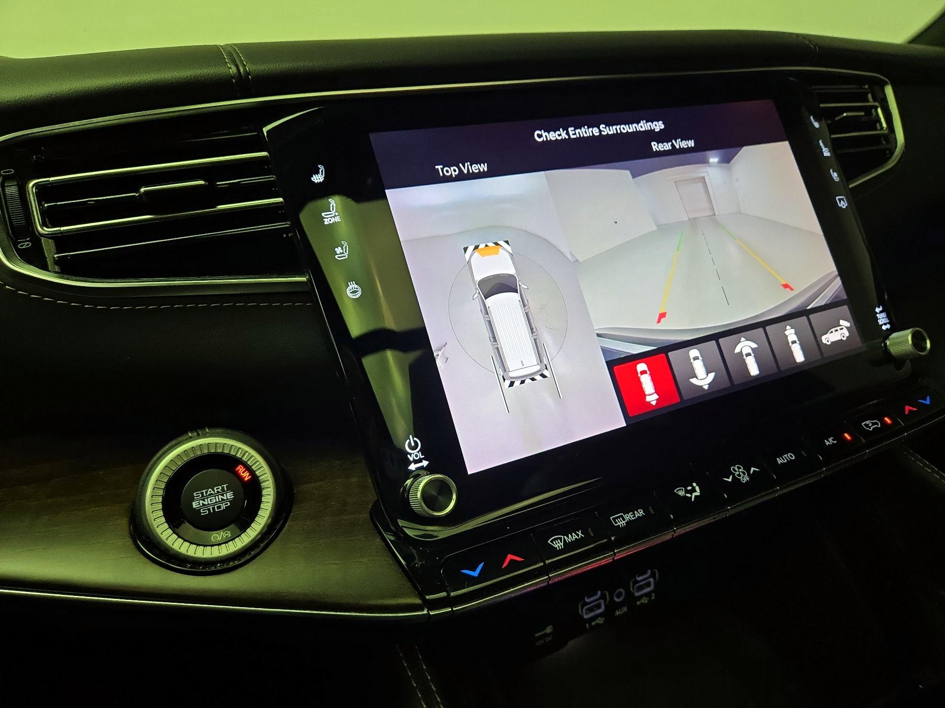 Thumbnail: 2022 Jeep Grand Wagoneer - 15