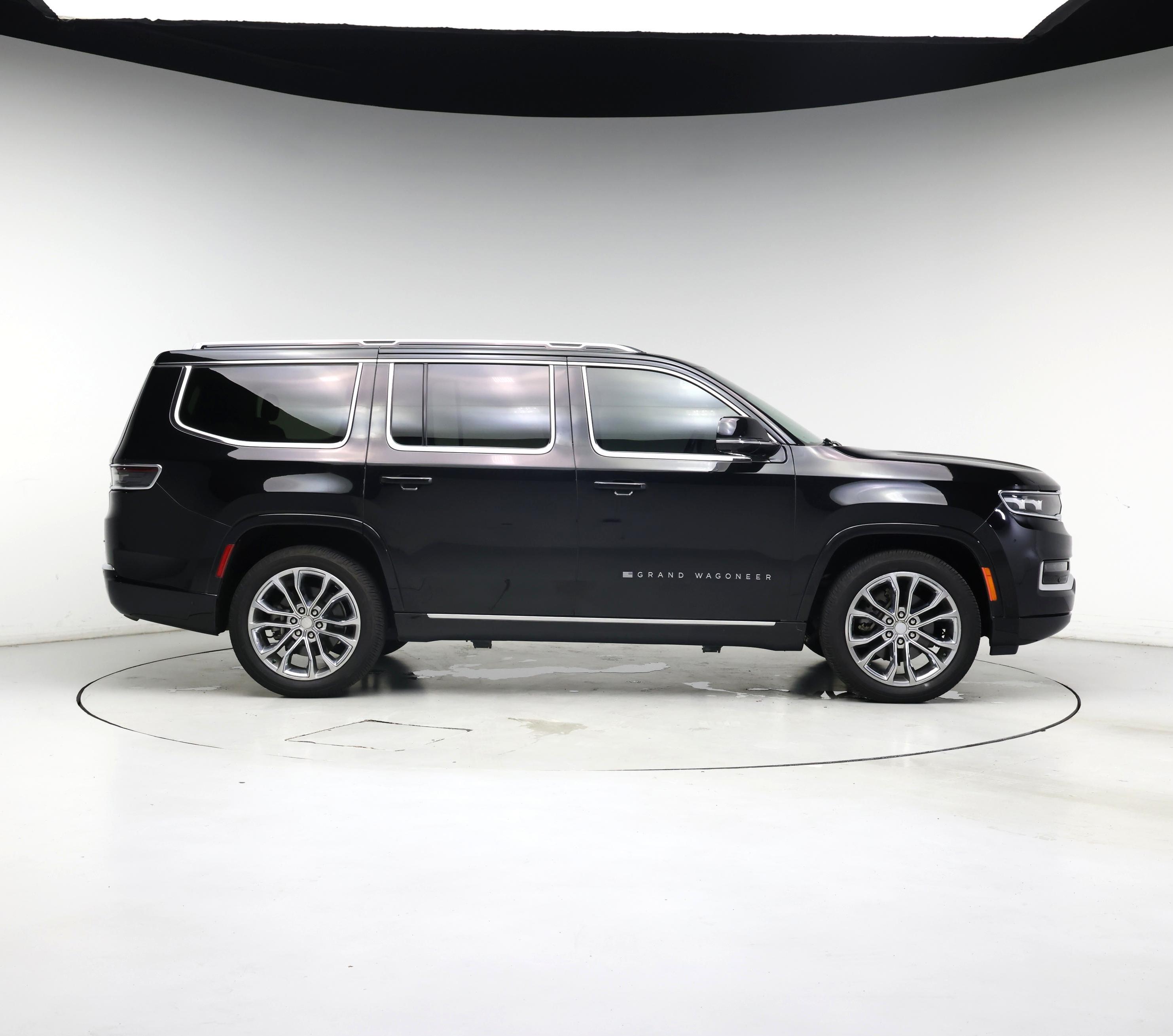 Thumbnail: 2022 Jeep Grand Wagoneer - 7