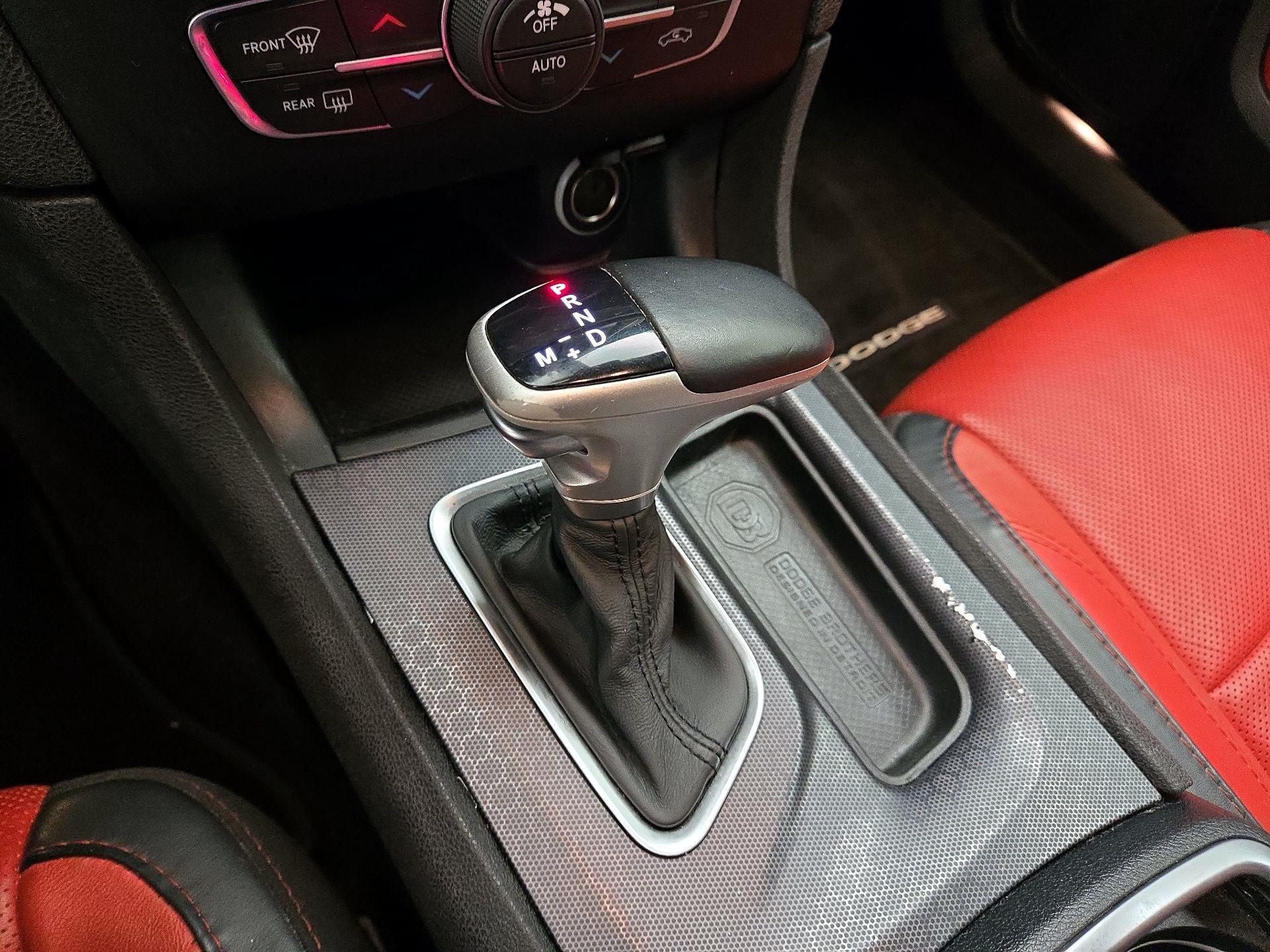 Thumbnail: 2016 Dodge Charger - 17