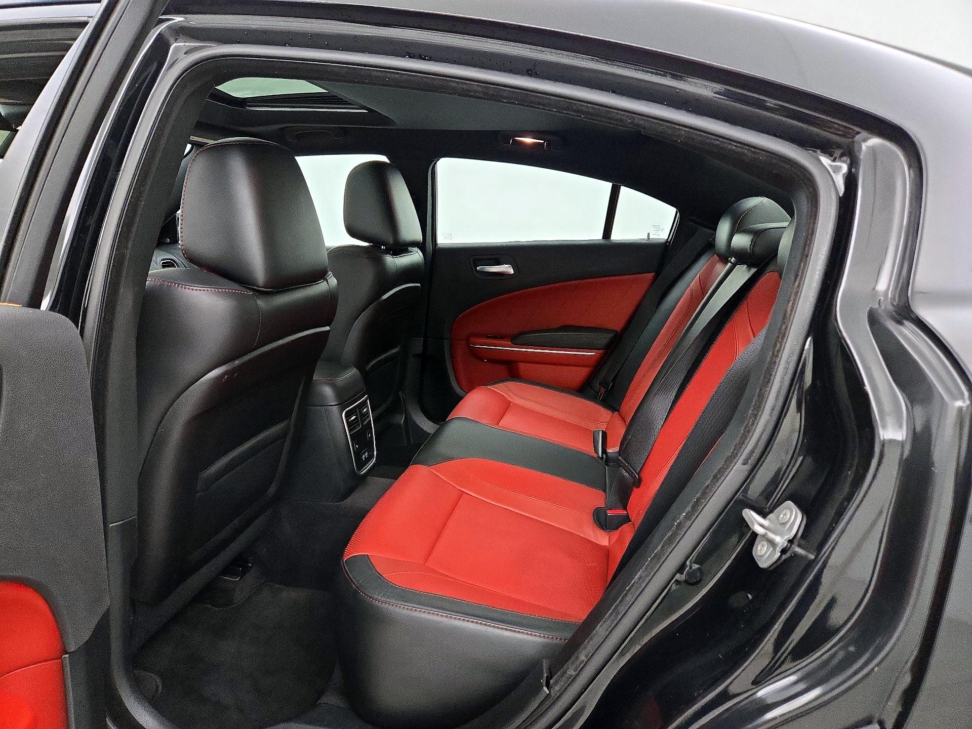 Thumbnail: 2016 Dodge Charger - 20