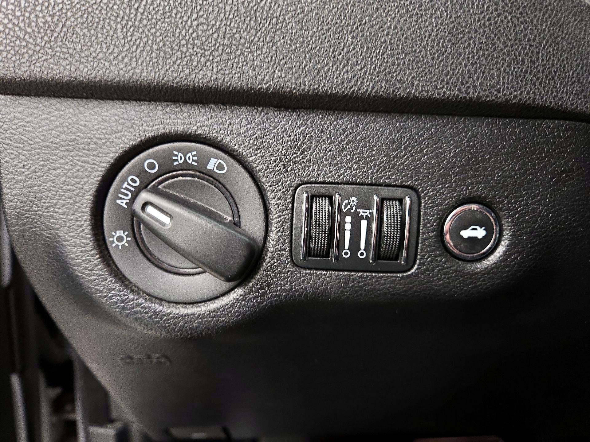 Thumbnail: 2021 Dodge Charger - 13