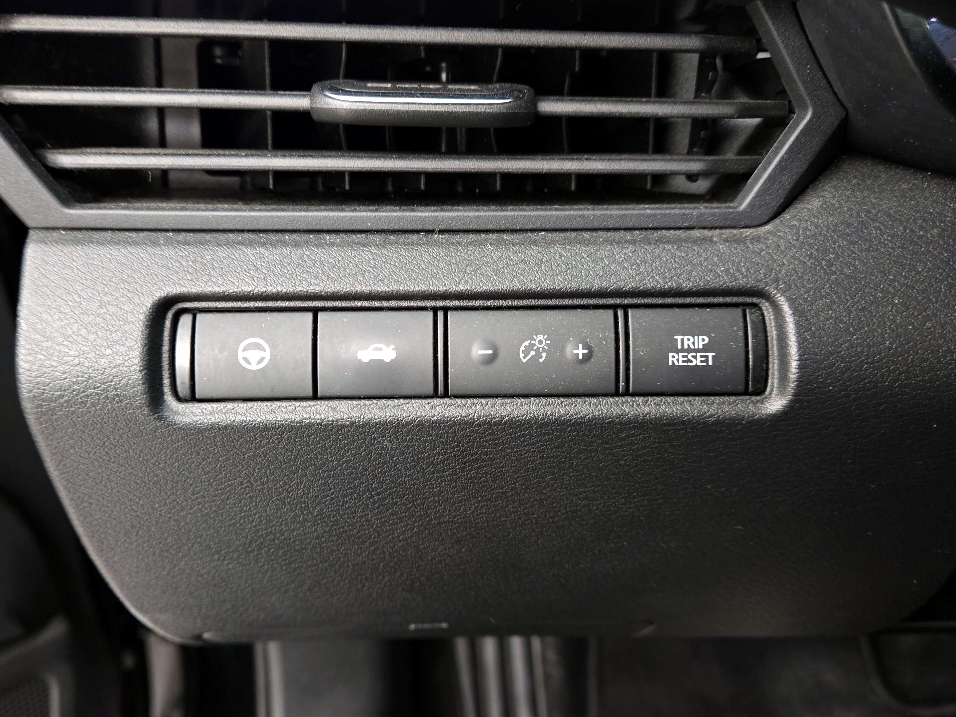 Thumbnail: 2019 Nissan Altima - 13