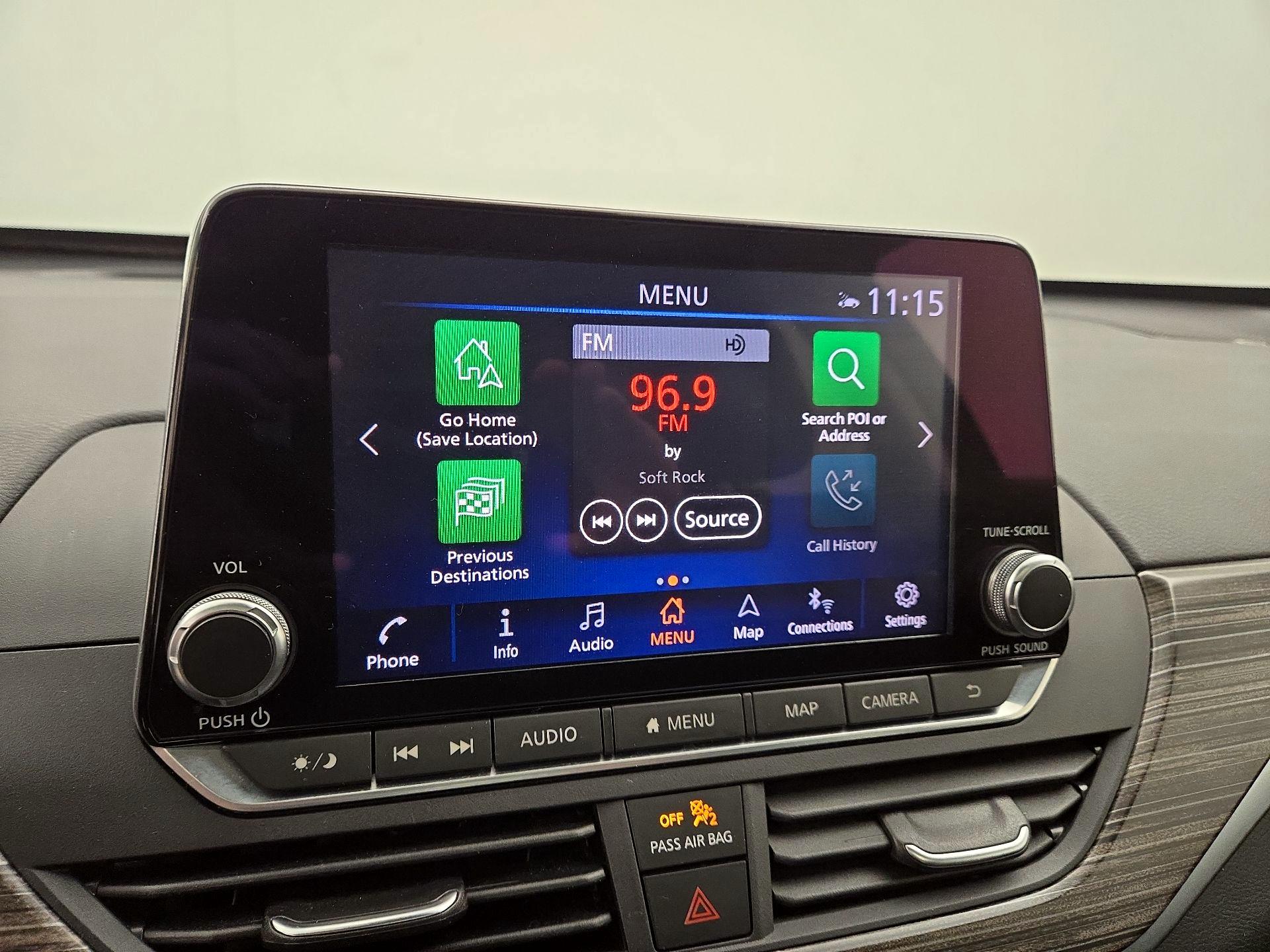 Thumbnail: 2019 Nissan Altima - 16