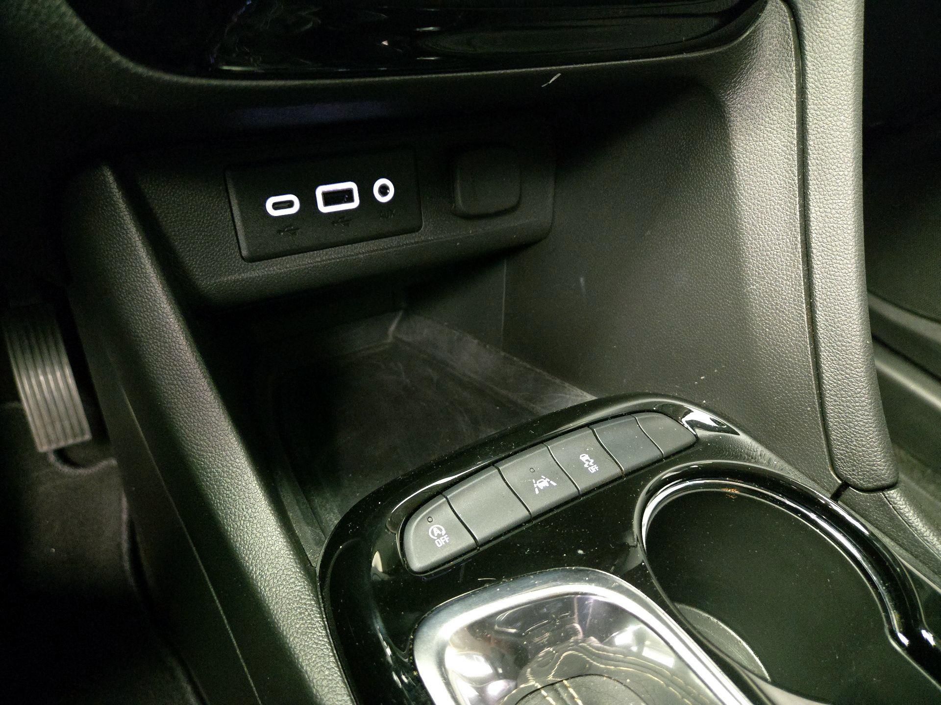 Thumbnail: 2022 Buick Encore GX - 18