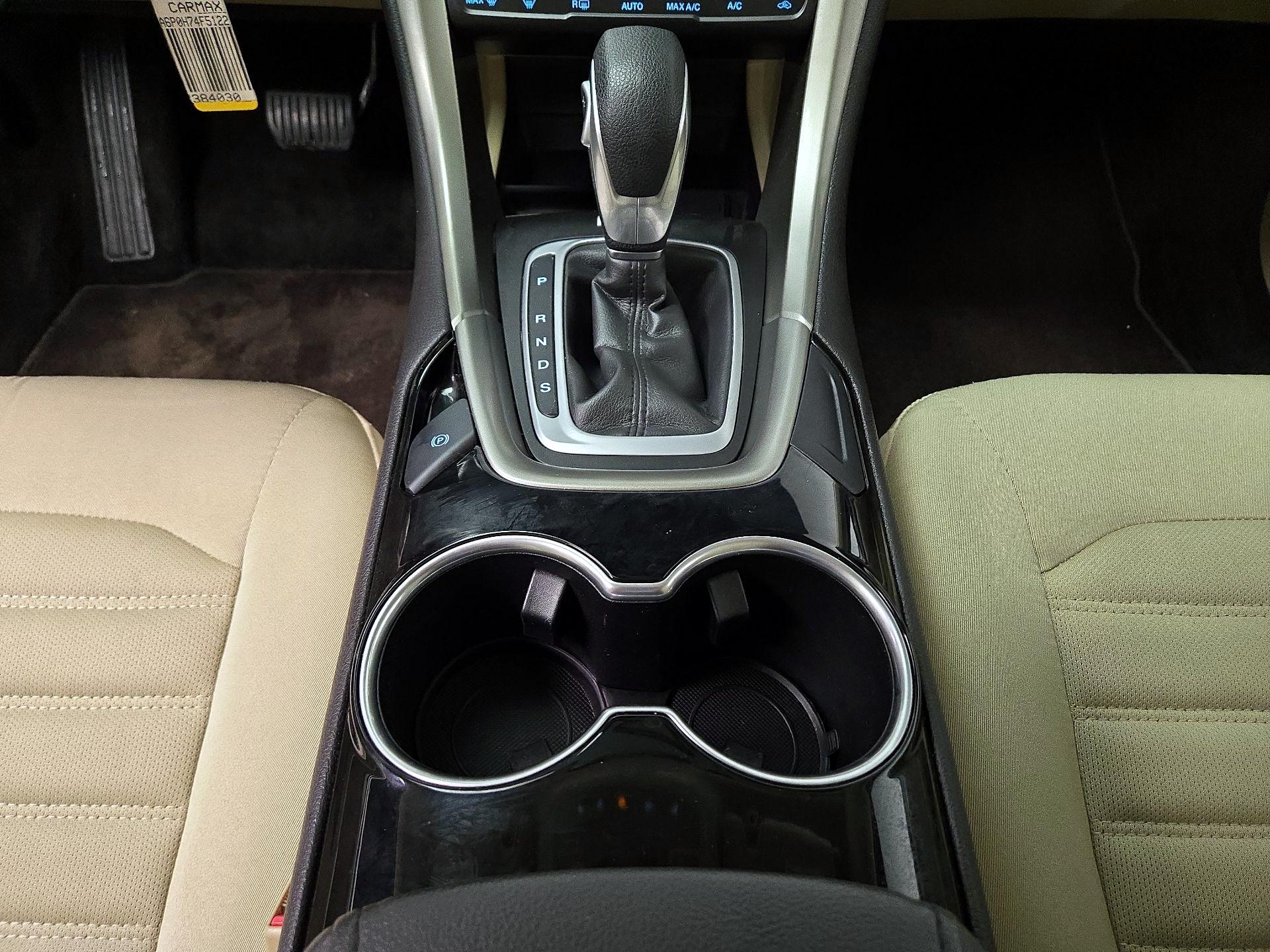 Thumbnail: 2015 Ford Fusion - 17